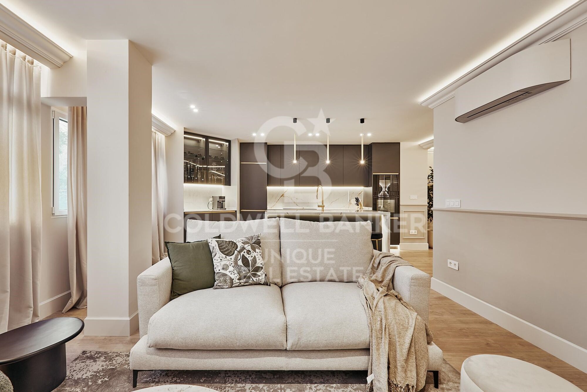 Renovated exterior apartment in Recoletos, Madrid