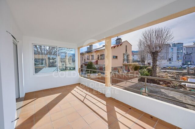 Apartment 3 Bedrooms Sale Osséja