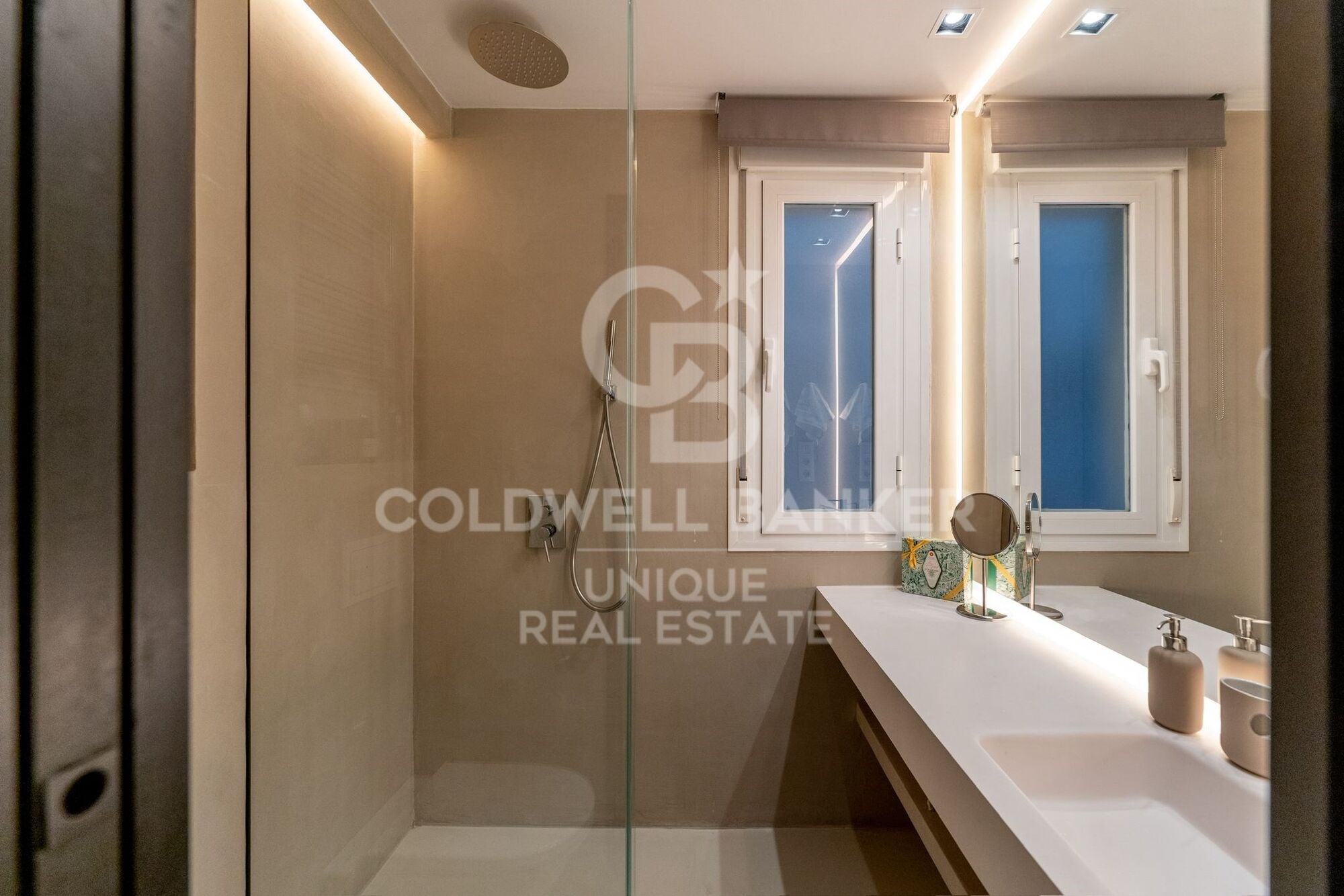 Renovated exterior apartment in Ibiza, Madrid
