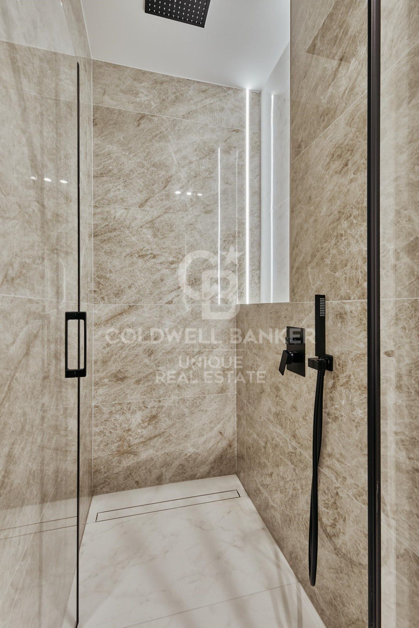 Renovated exterior apartment in Lista, Madrid