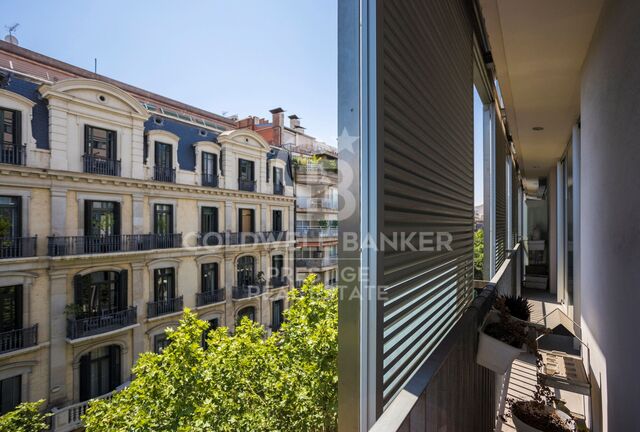 En venta piso luminoso y con vistas en Rambla Cataluña