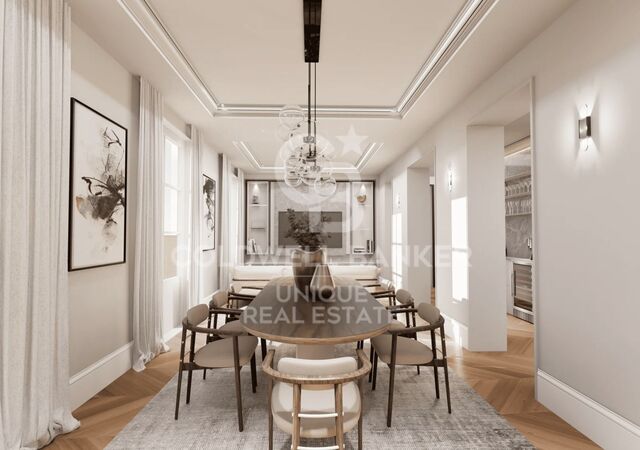 Renovated exterior flat in Almagro, Madrid