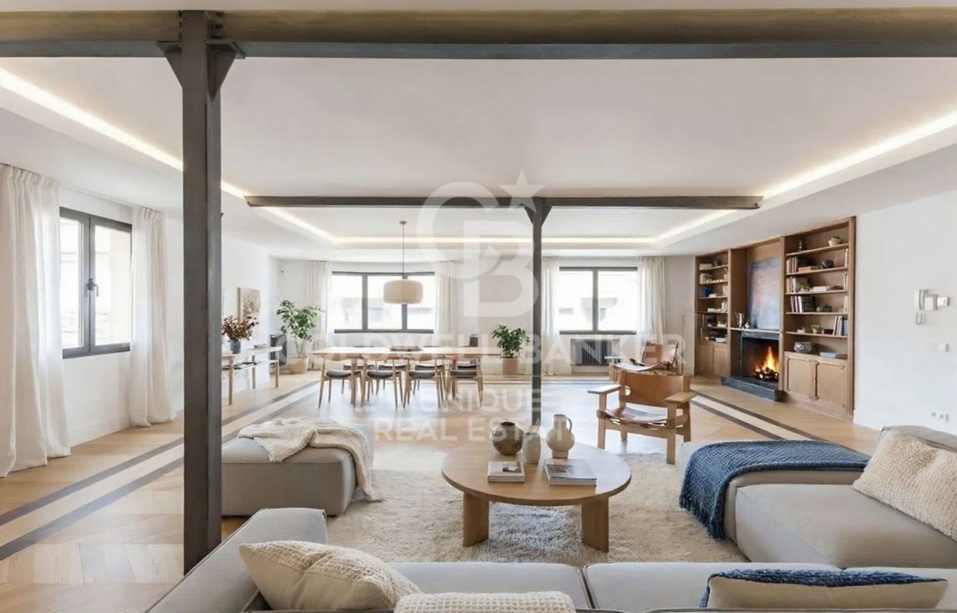 Flat 5 Bedrooms Sale Madrid