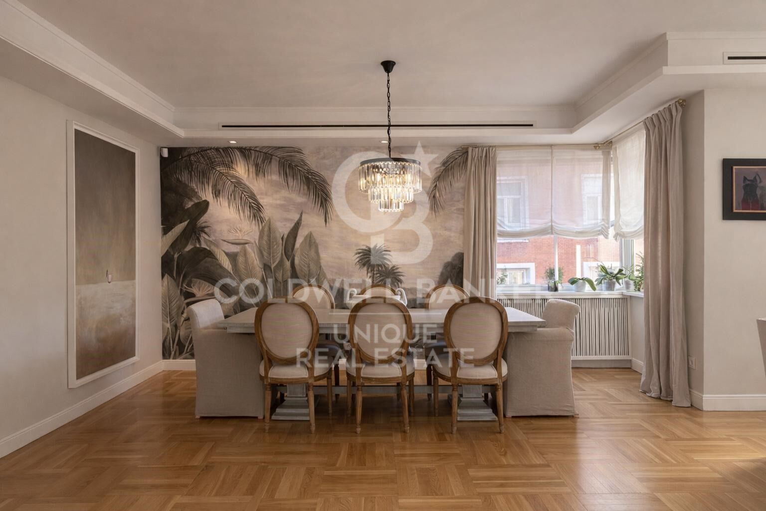 Exterior flat with terrace, garage and storage room in Castellana, Madrid