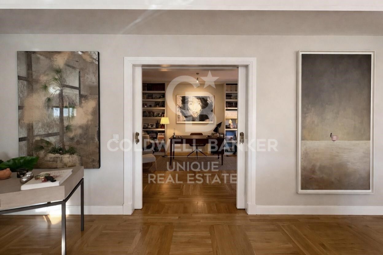 Exterior flat with terrace, garage and storage room in Castellana, Madrid