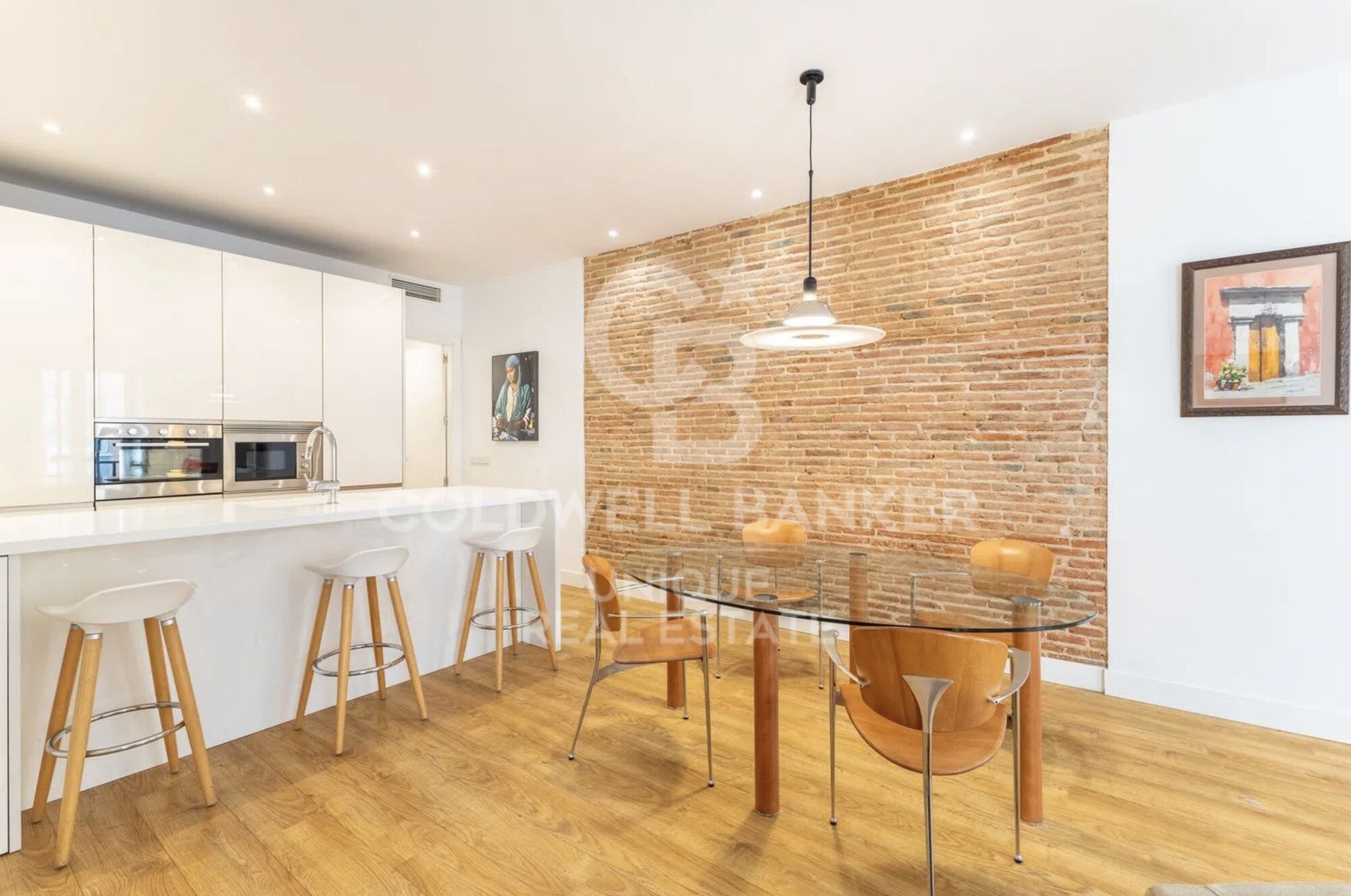 Renovated exterior flat in the Barrio de Las Letras, Madrid