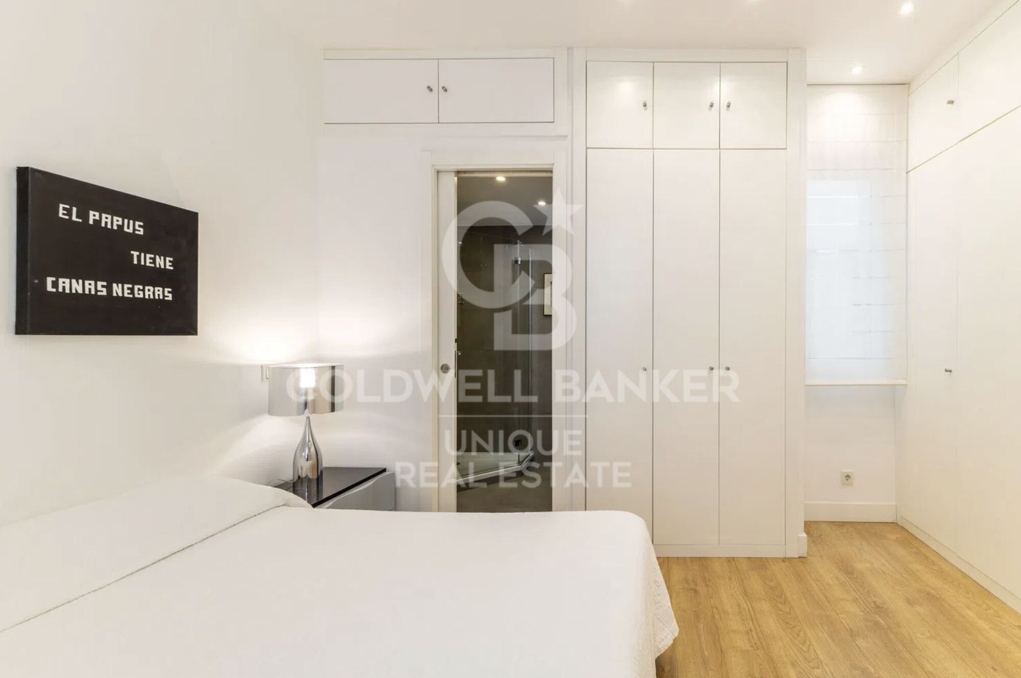 Renovated exterior flat in the Barrio de Las Letras, Madrid