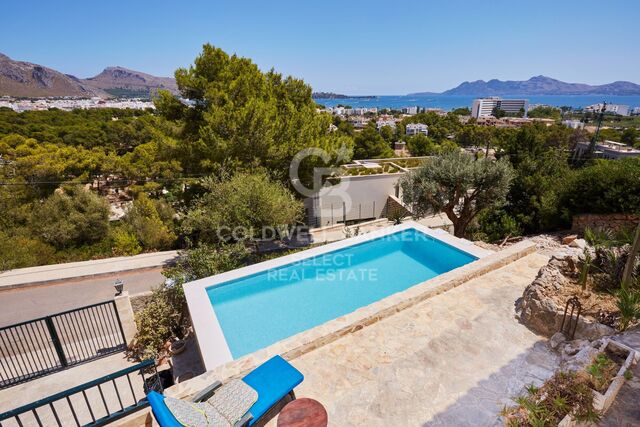 Einfamilienhaus zu verkaufen mit Blick auf die Bucht von Pollenca