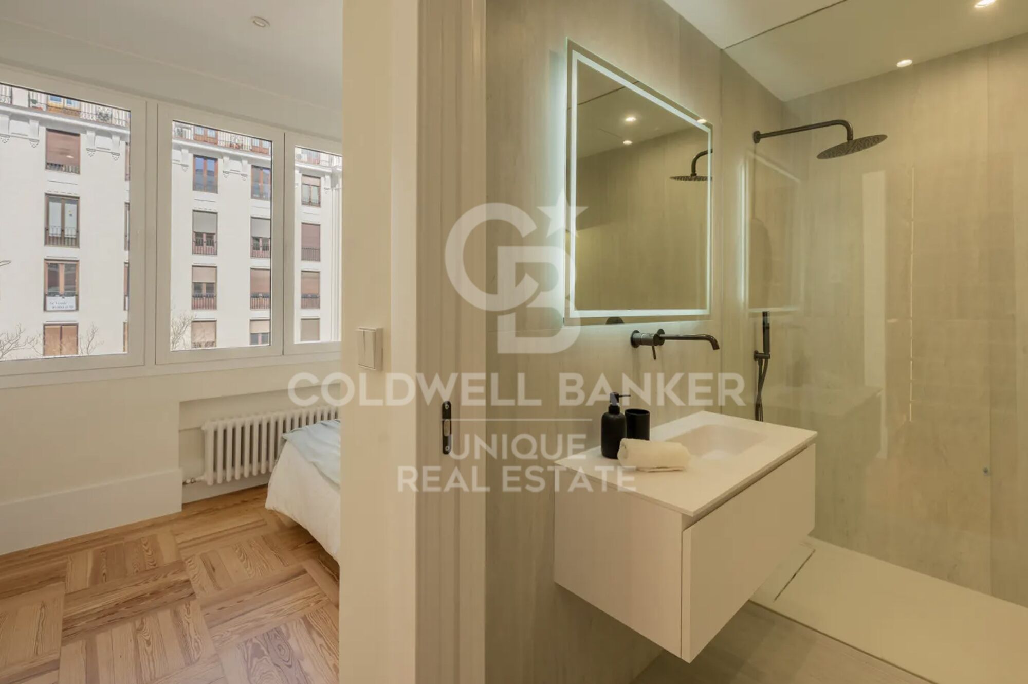 Renovated exterior flat in Goya, Madrid