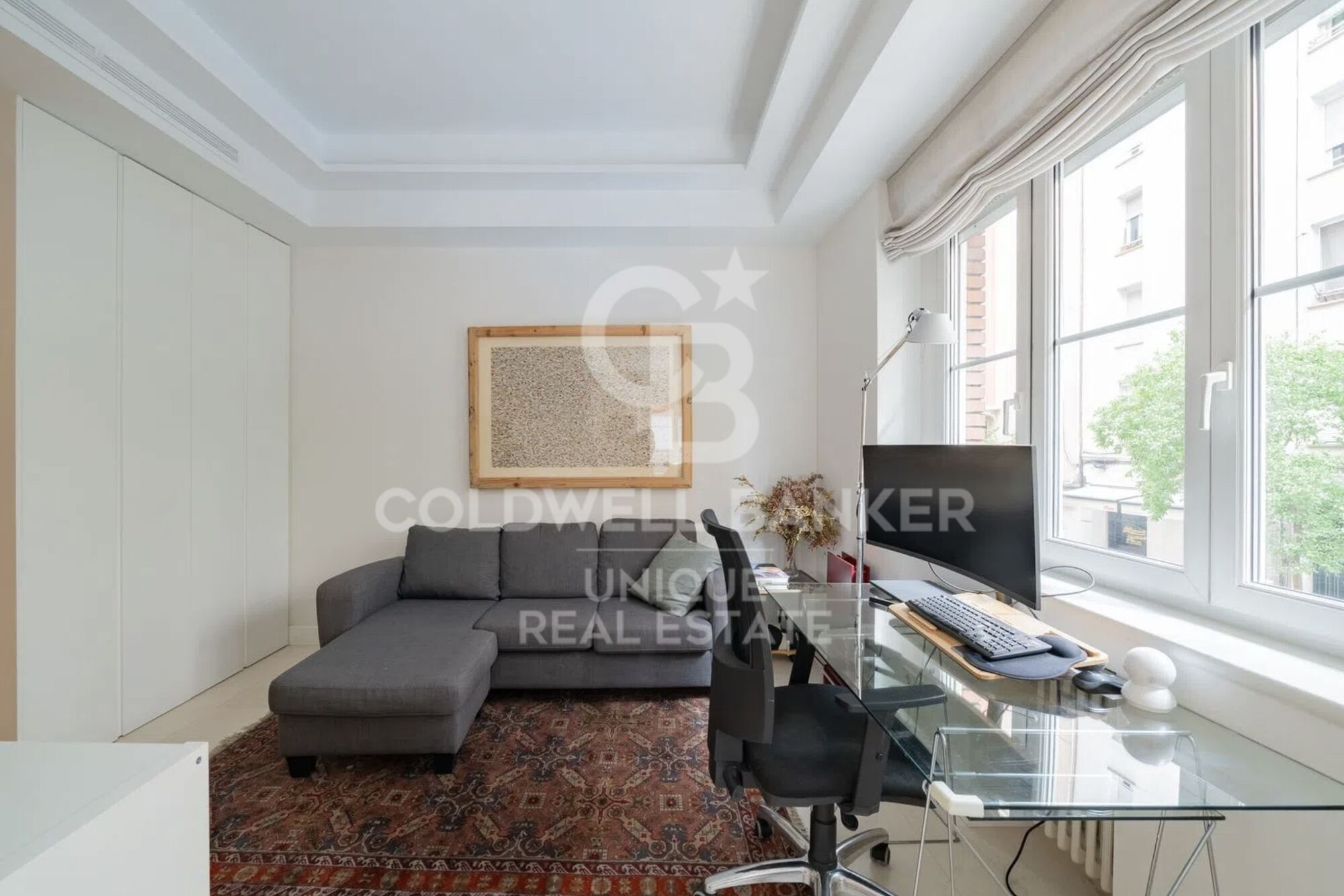 Exterior apartment with storage room and garage in Chamberí, Madrid