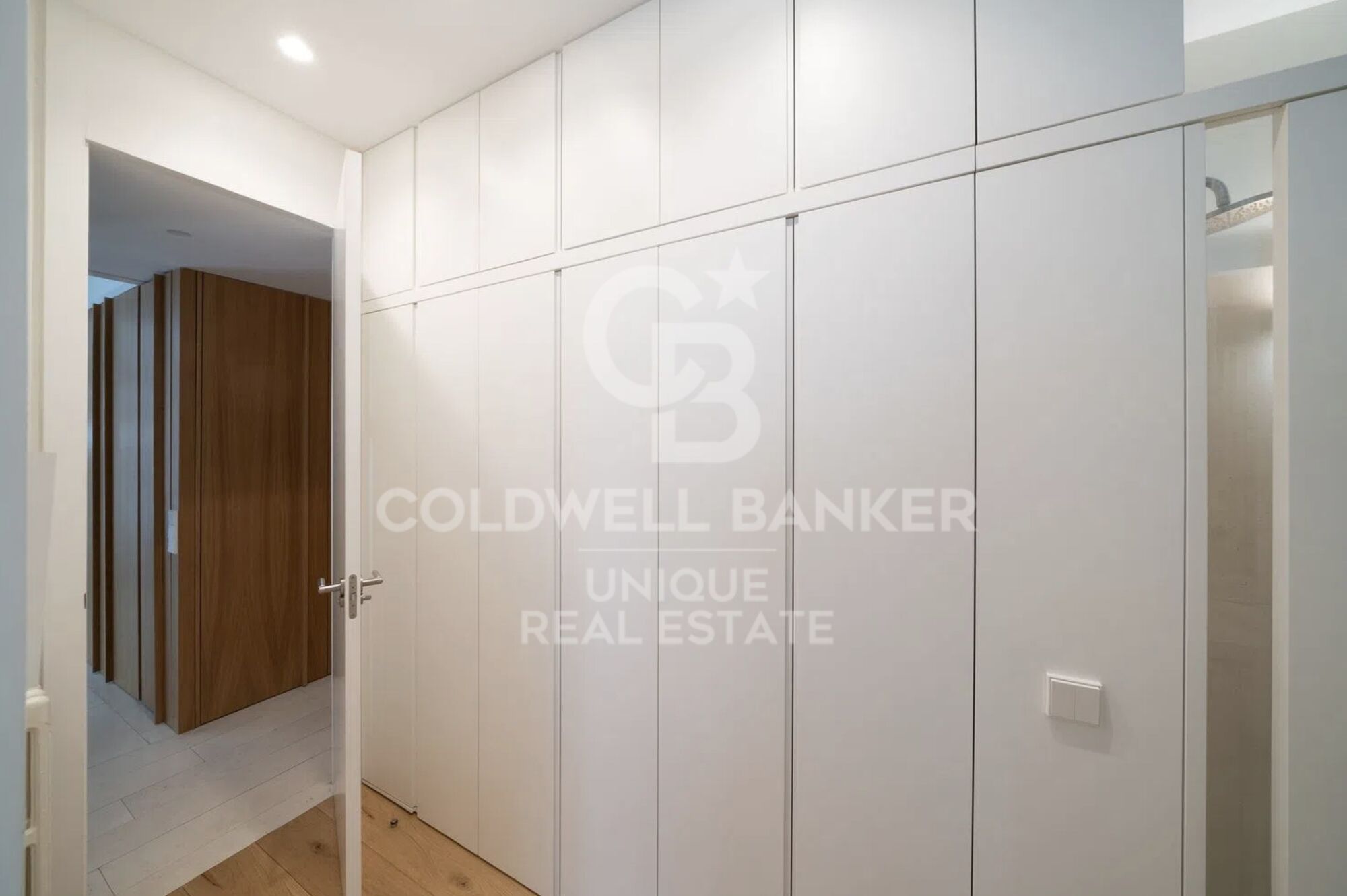 Exterior apartment with storage room and garage in Chamberí, Madrid