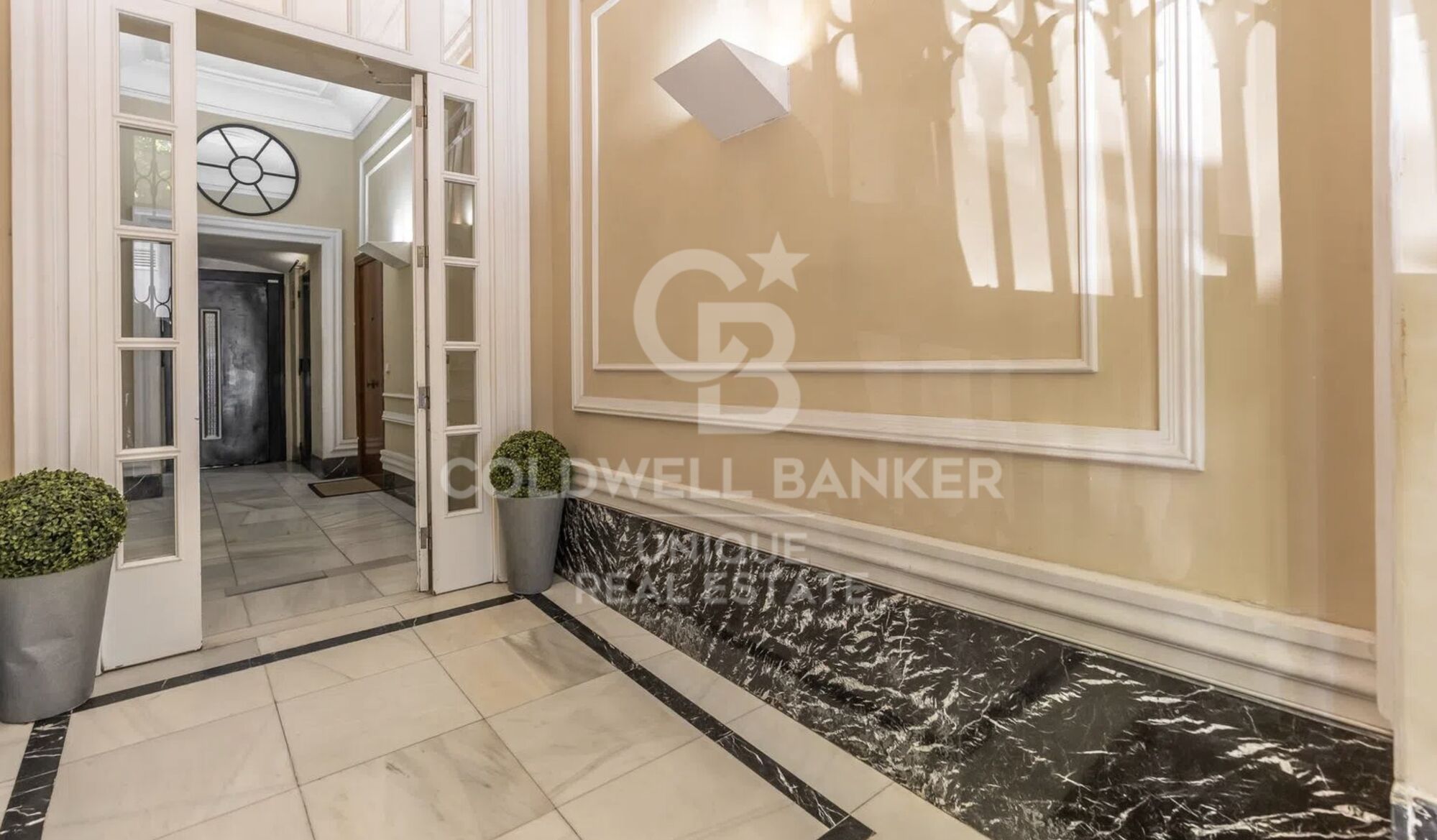 Renovated exterior apartment in Goya, Madrid