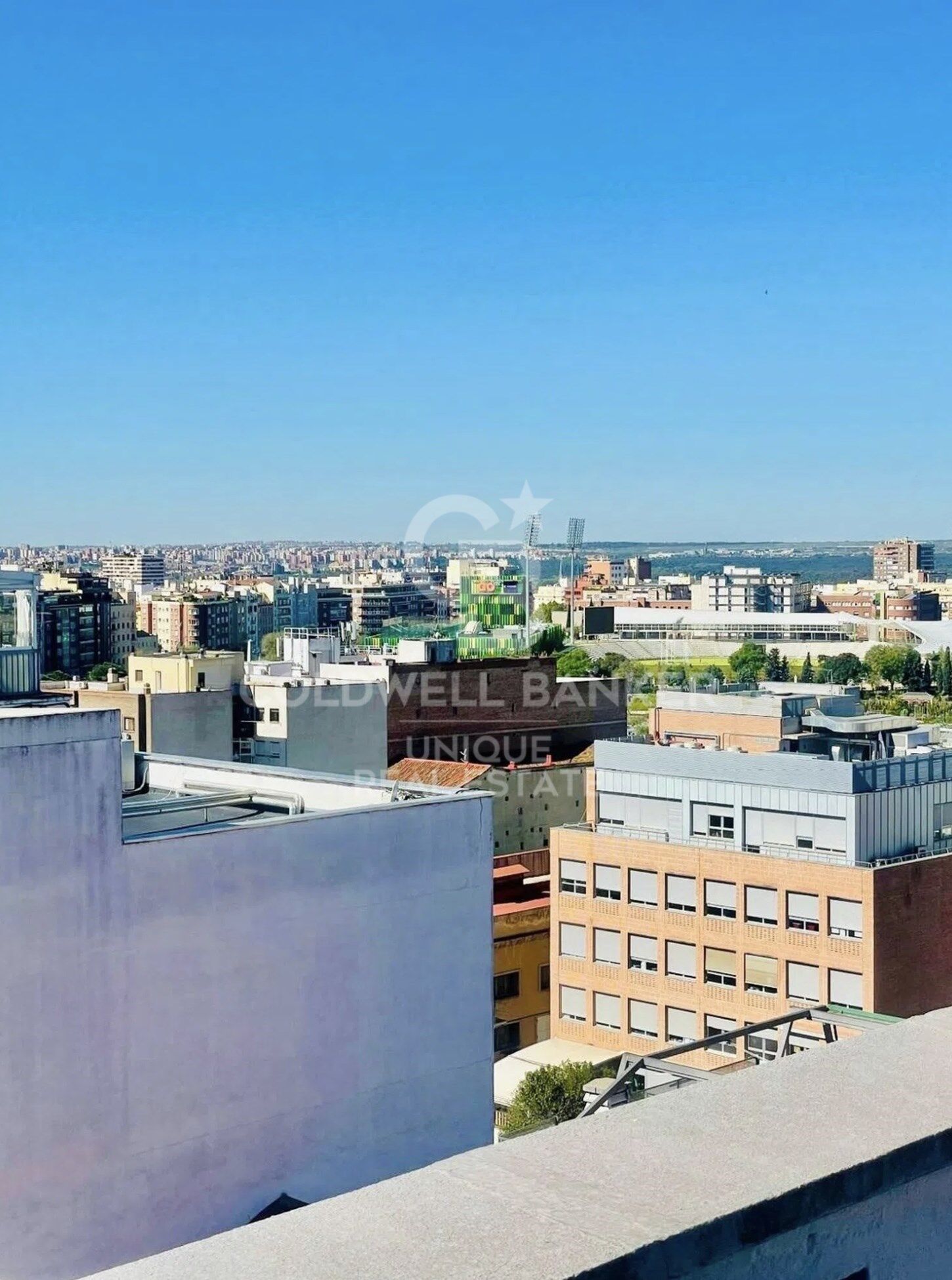 Renovated penthouse with terrace, garage, and storage room in Chamberí, Madrid