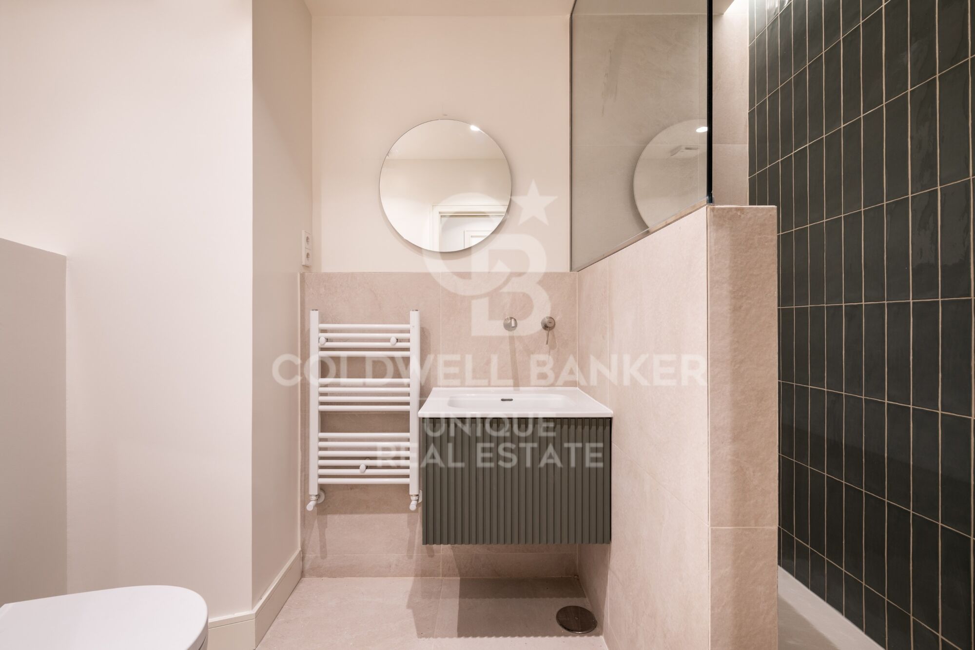Renovated exterior apartment with garage and storage room in Lista, Madrid