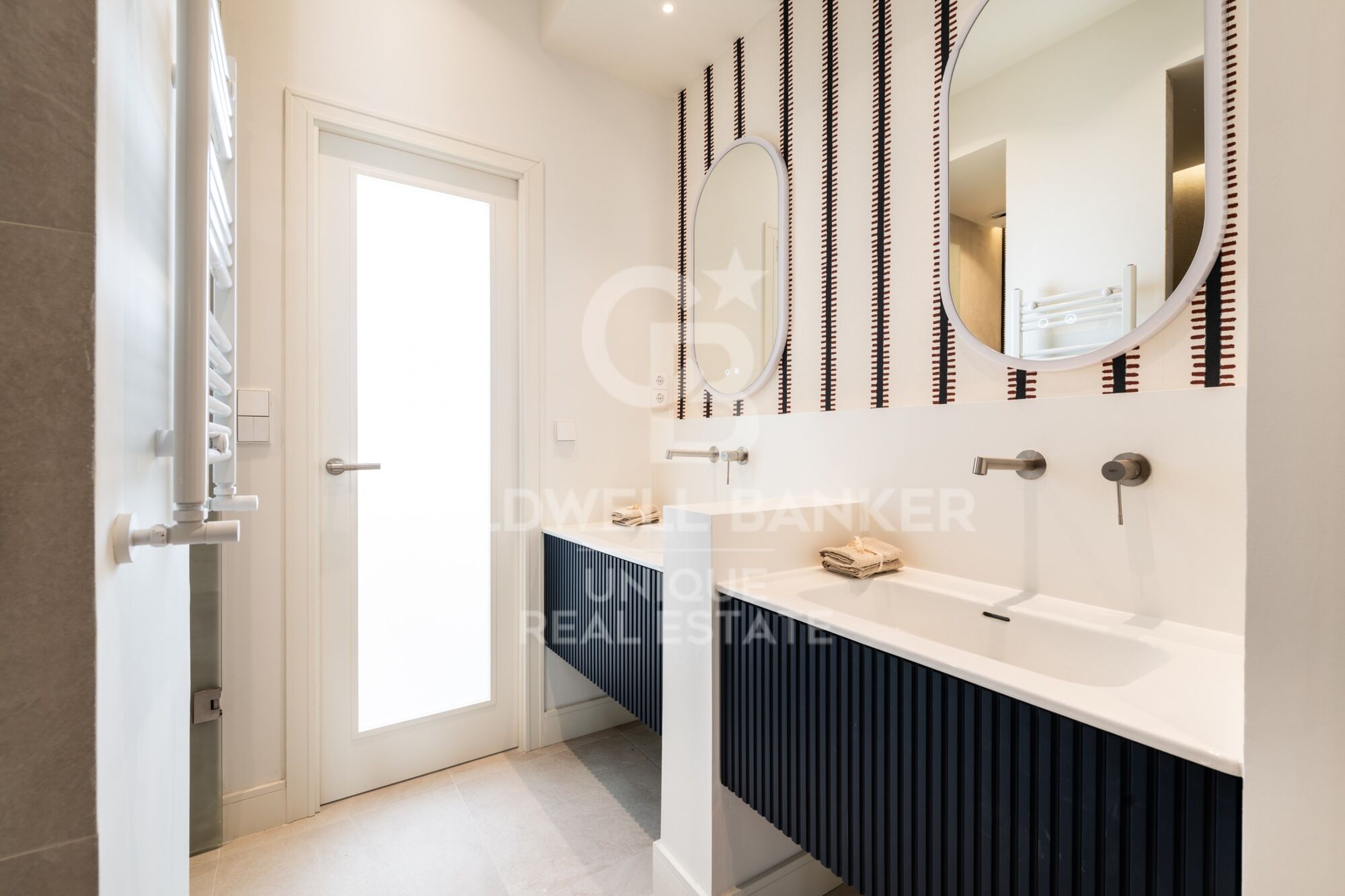 Renovated exterior apartment with garage and storage room in Lista, Madrid