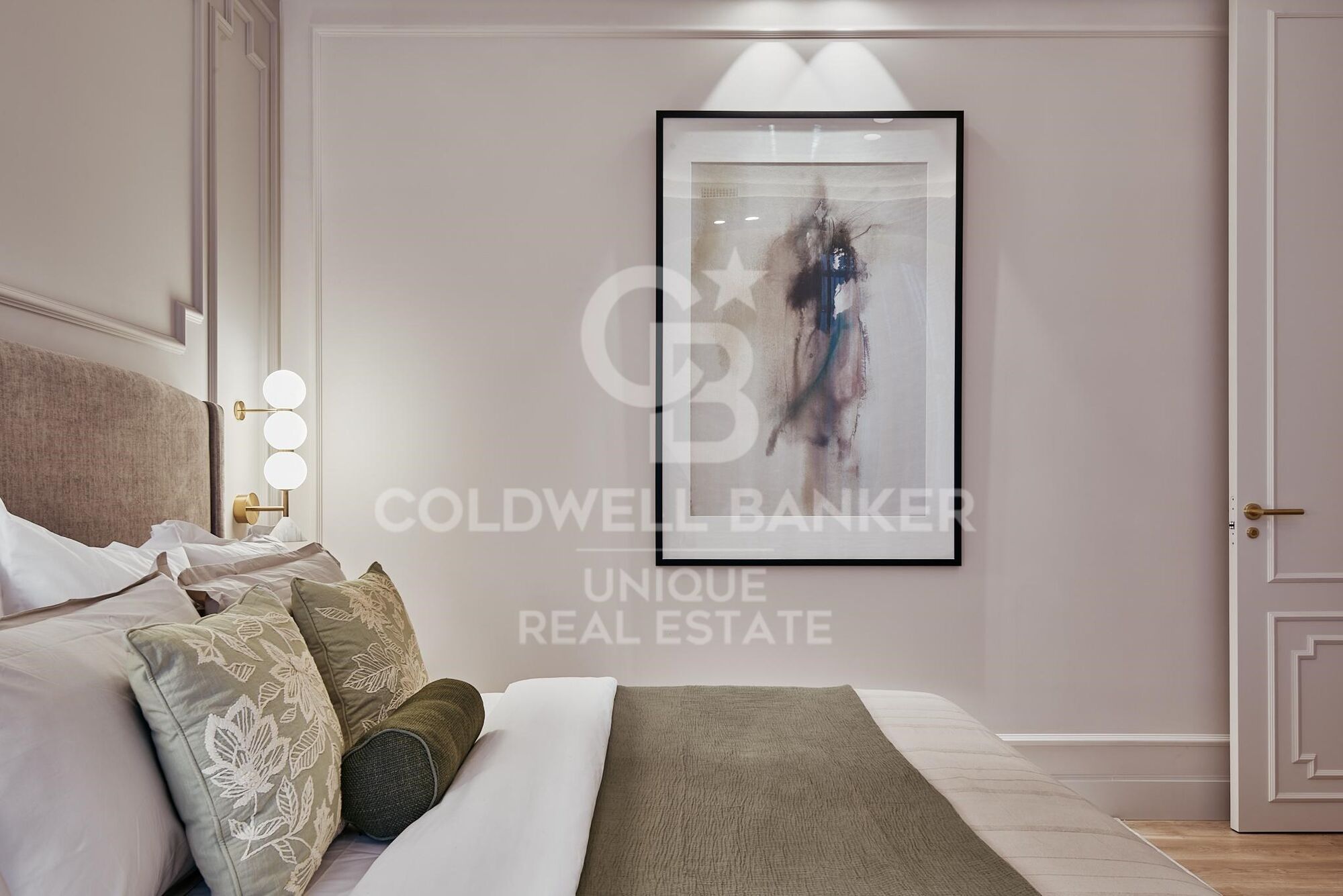 Renovated exterior apartment in Justicia, Madrid