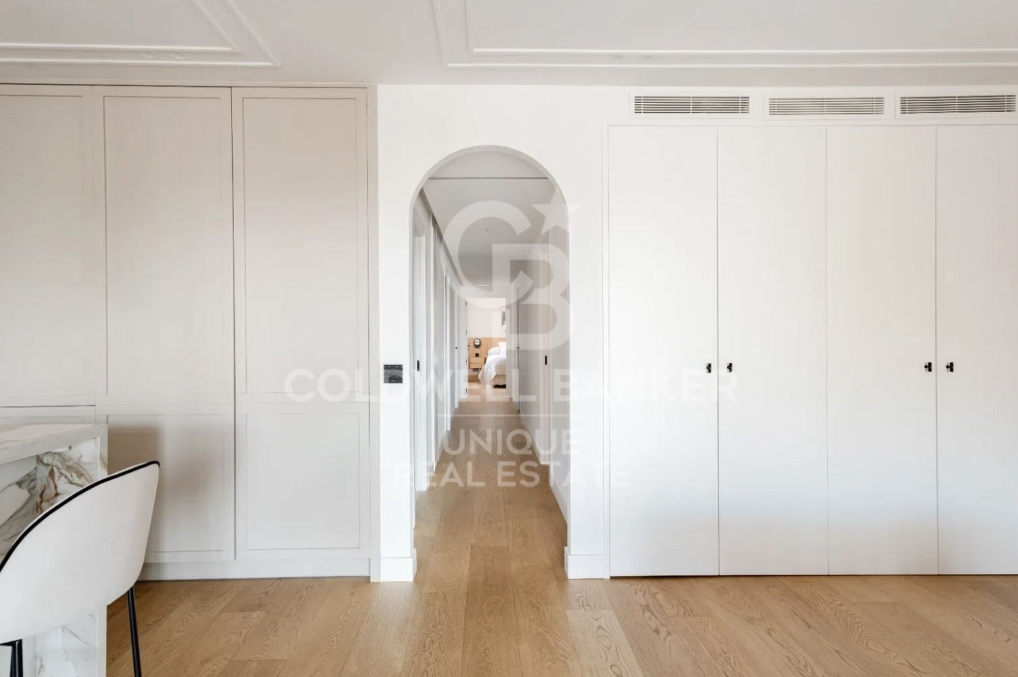 Renovated penthouse with terrace and storage room in Castellana, Madrid