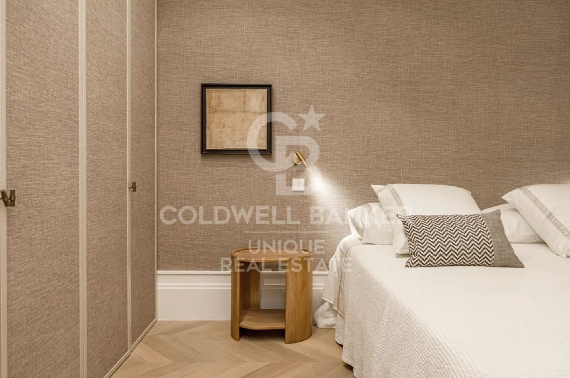 Renovated exterior apartment in Castellana, Madrid
