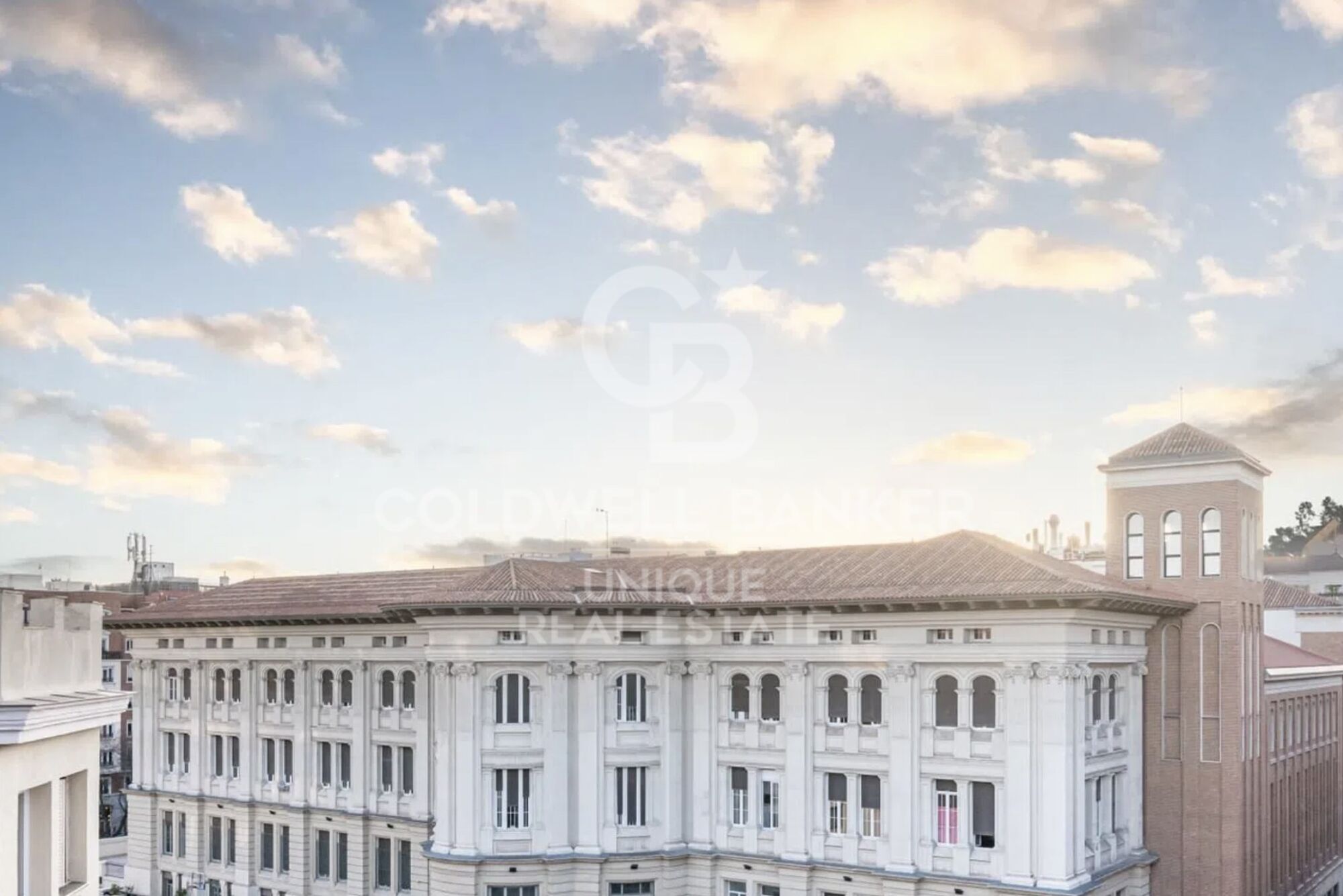 Renovated exterior apartment in Castellana, Madrid