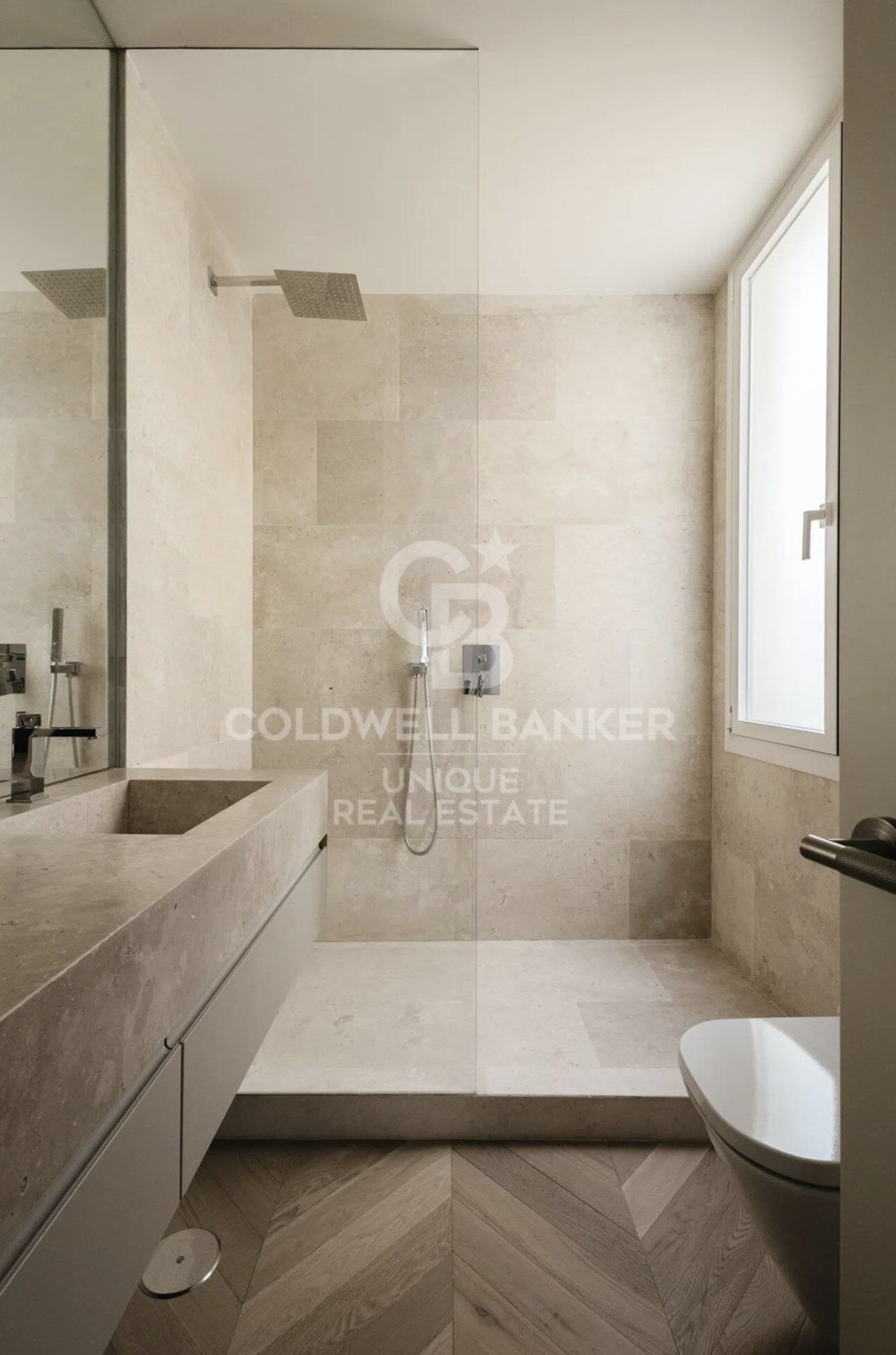 Renovated exterior apartment in Castellana, Madrid