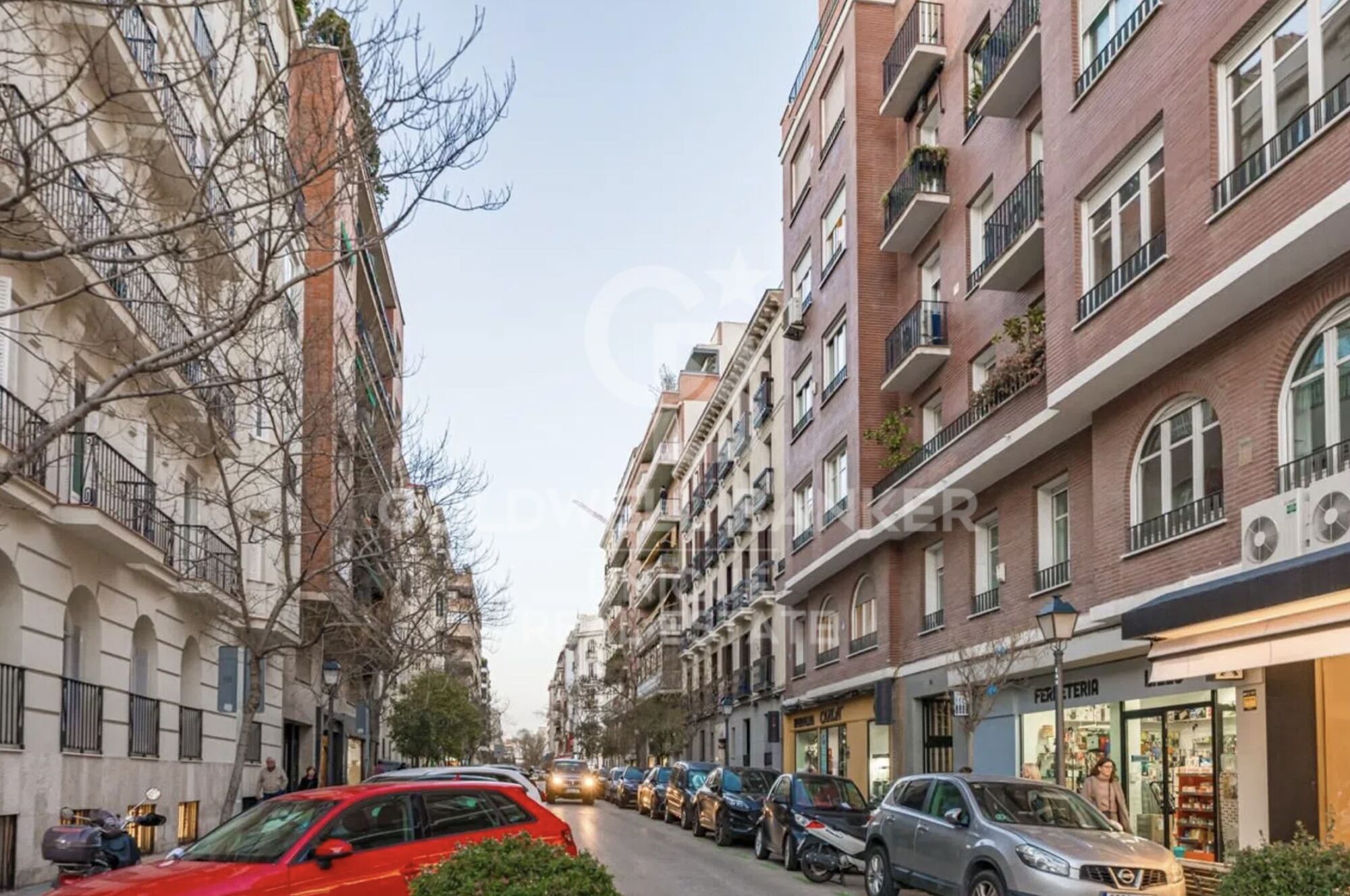 Renovated exterior apartment in Castellana, Madrid