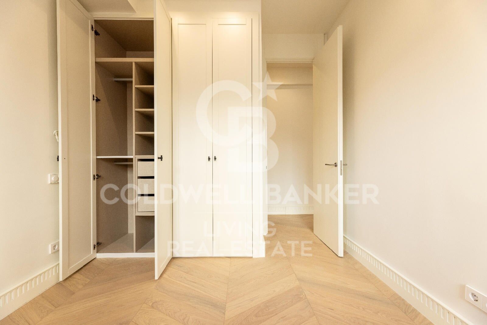 Flat 2 Bedrooms Sale Madrid