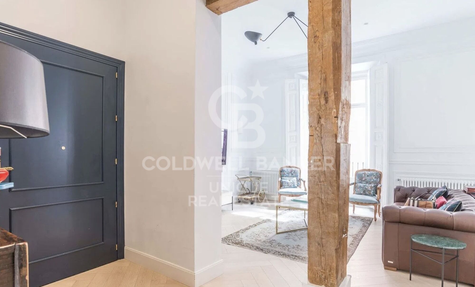 Renovated exterior apartment in Barrio de Las Letras, Madrid