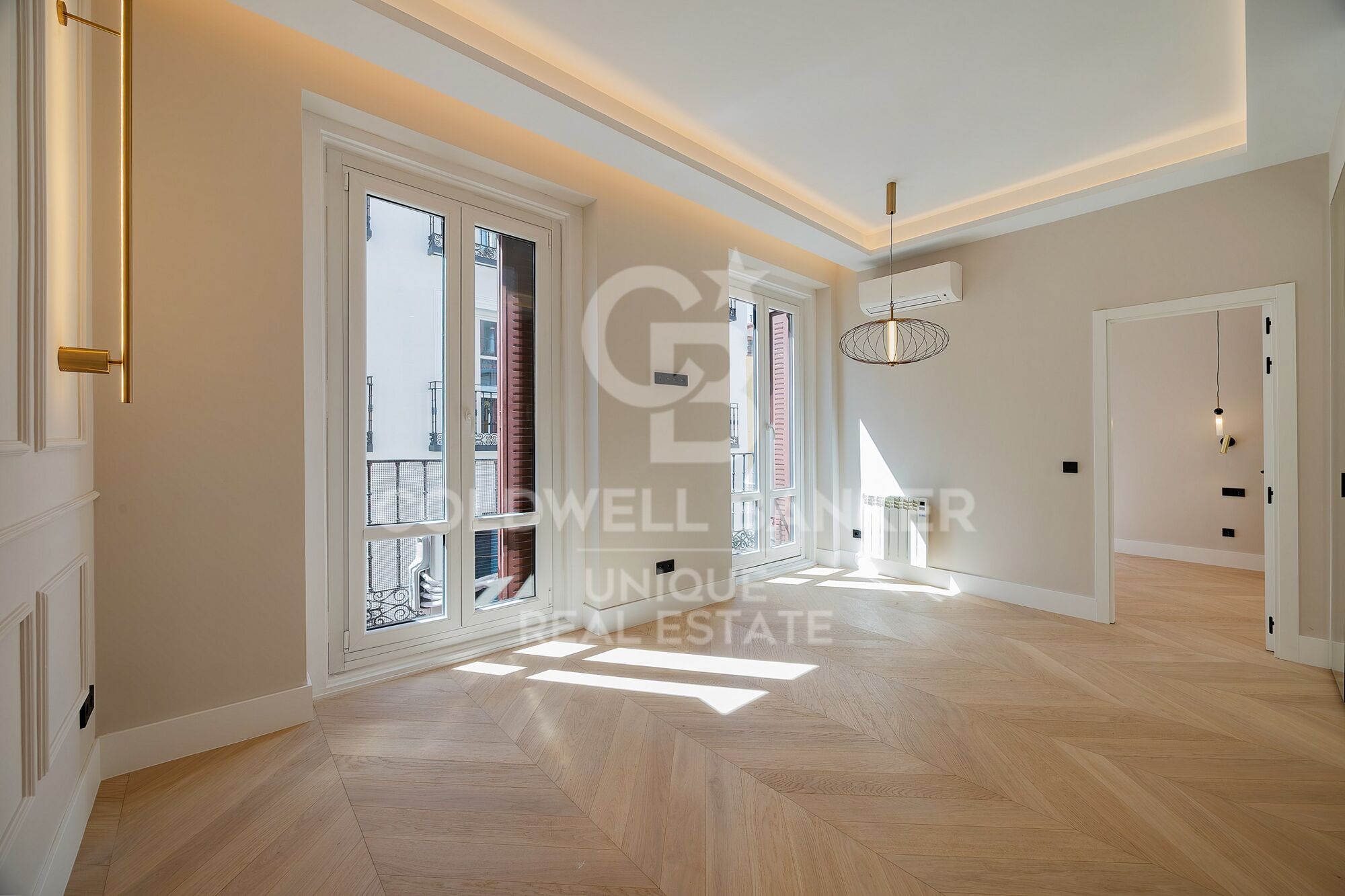 Renovated exterior apartment in Justicia, Madrid