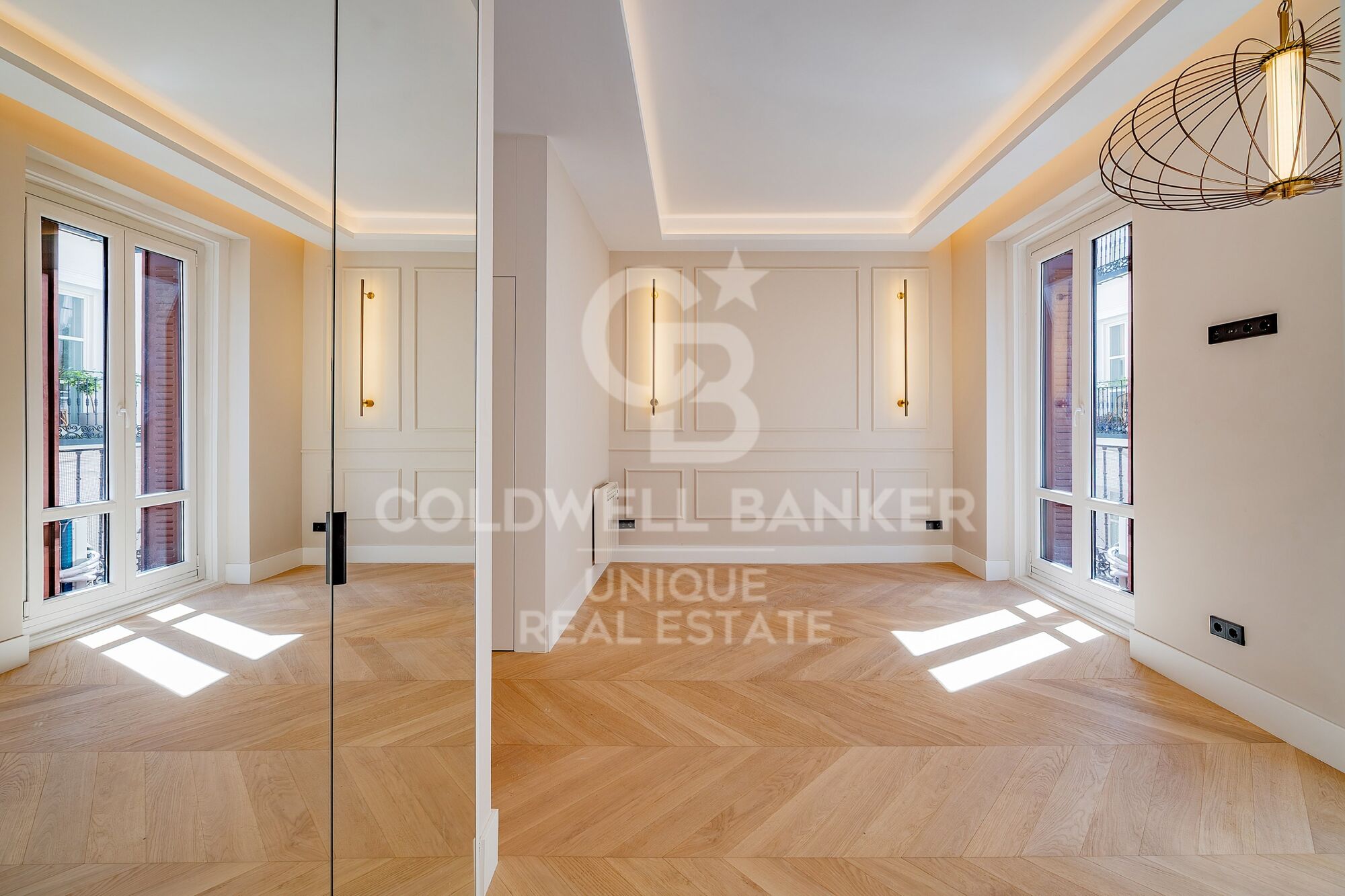 Renovated exterior apartment in Justicia, Madrid