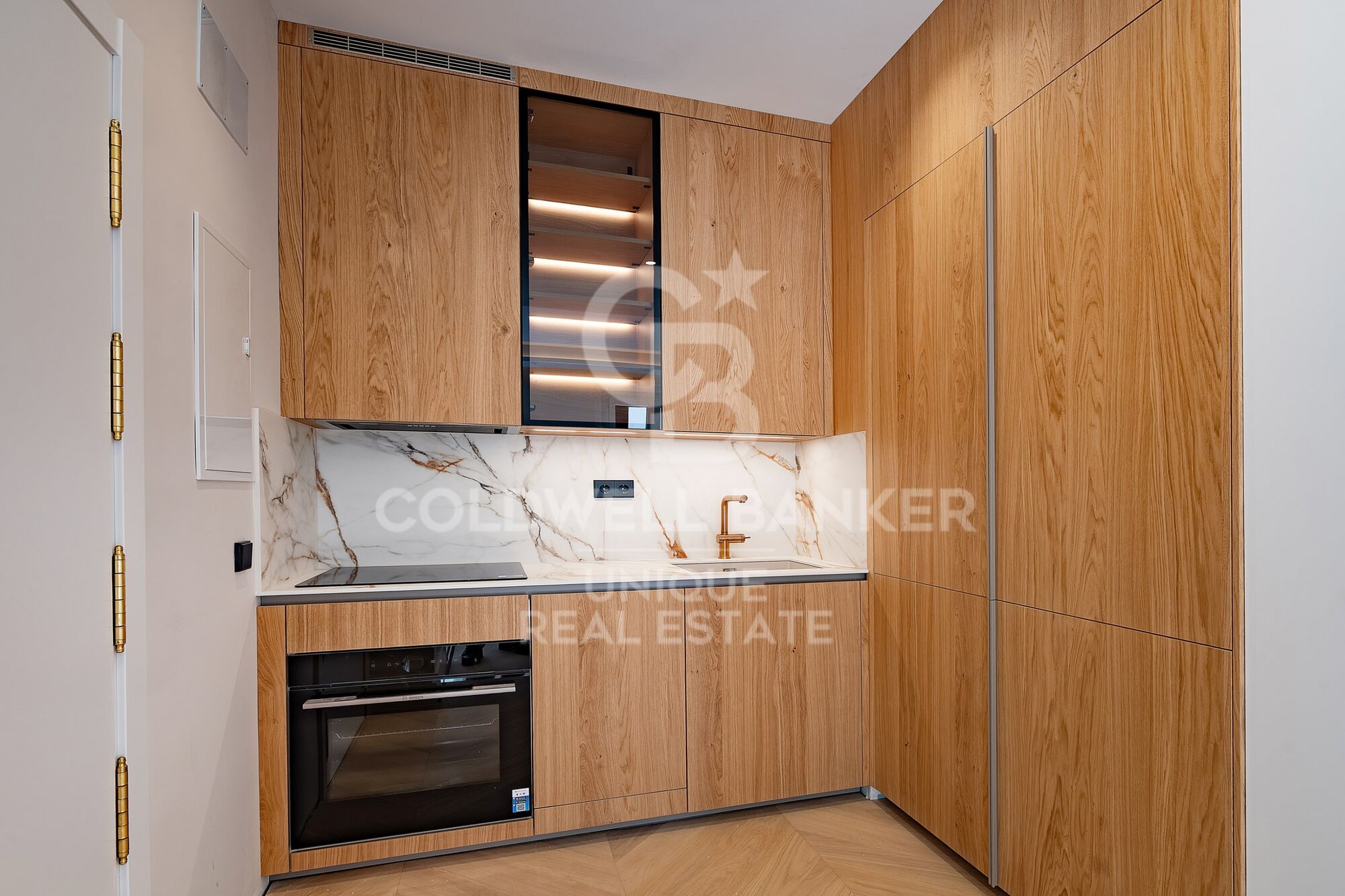 Renovated exterior apartment in Justicia, Madrid