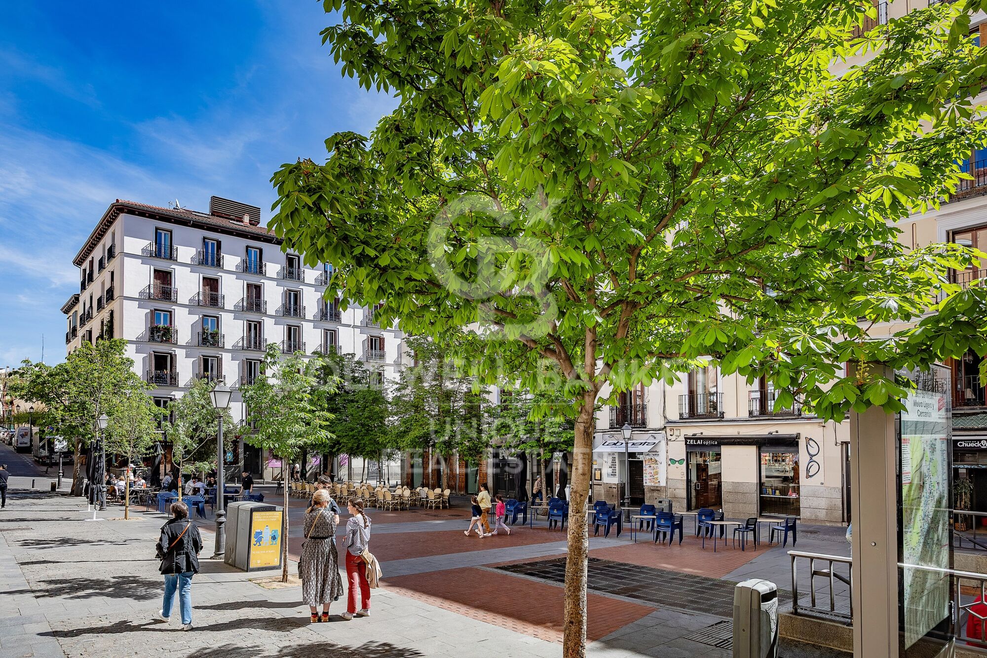Renovated exterior apartment in Justicia, Madrid