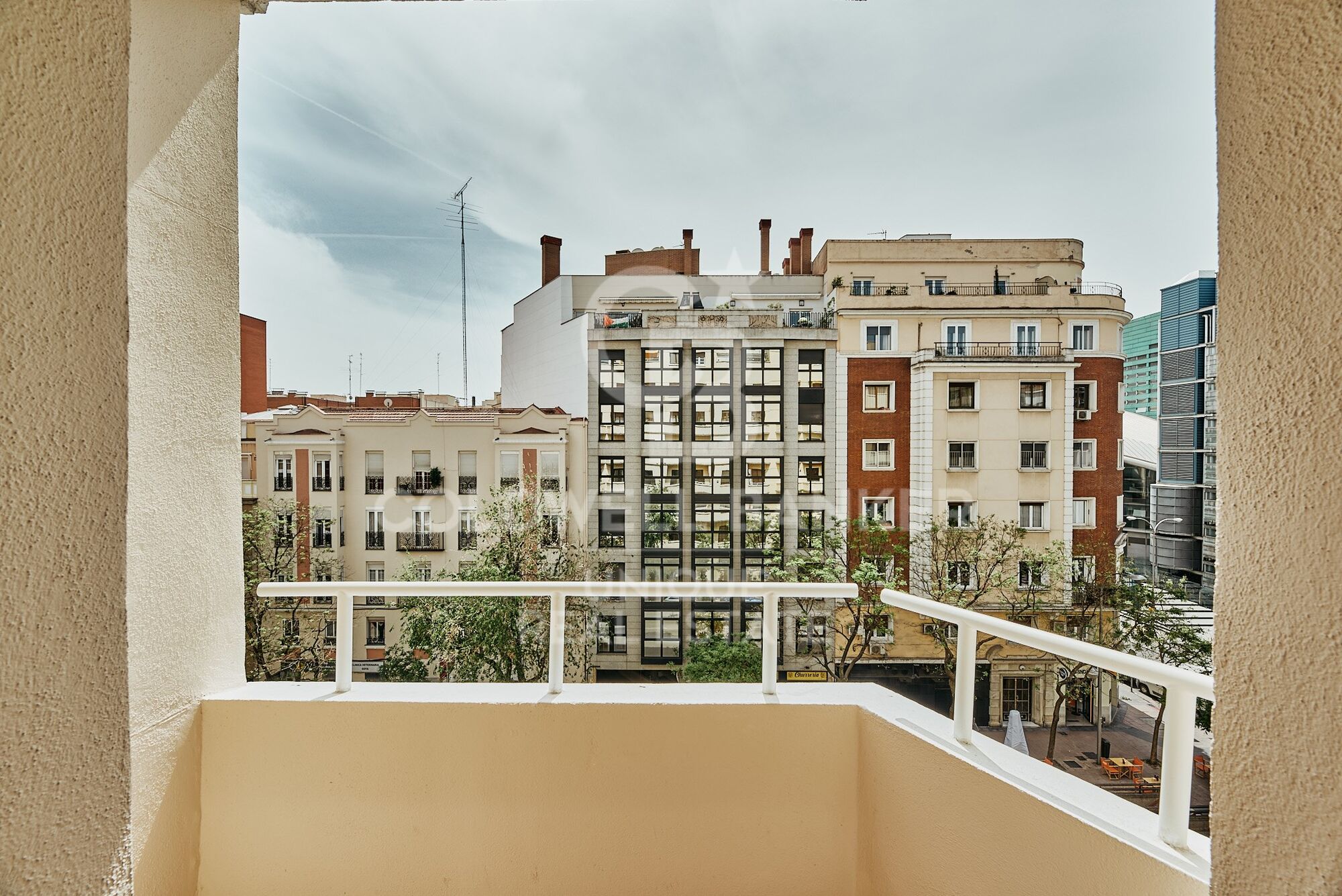 Flat 3 Bedrooms Sale Madrid
