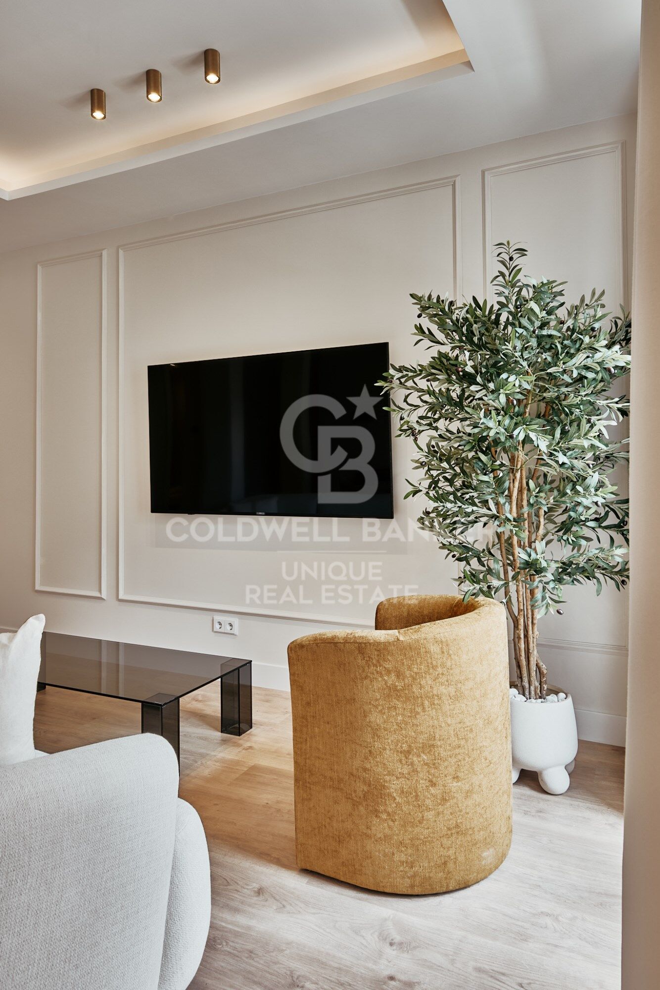 Three-Terrace Apartment in Goya, Salamanca