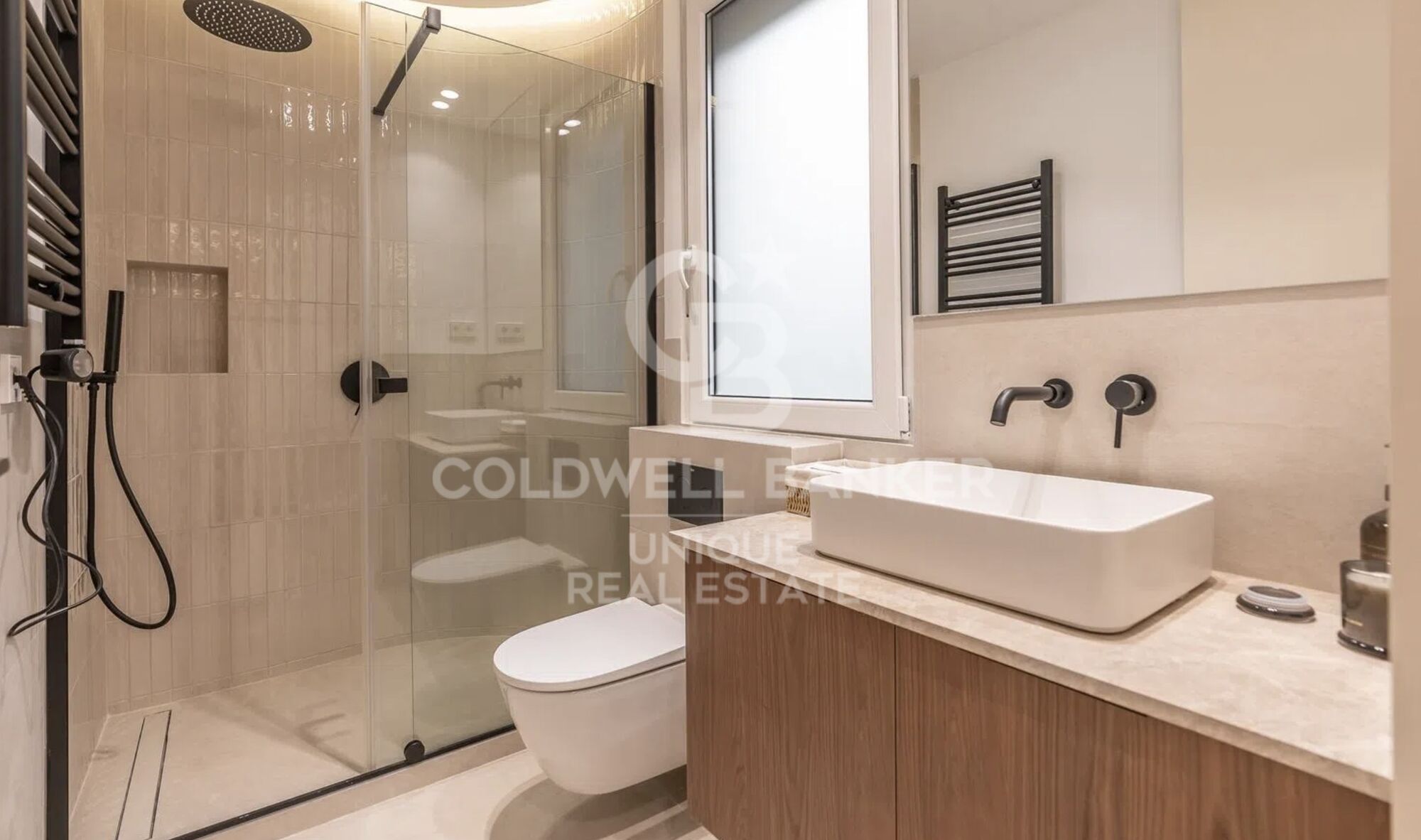 Renovated exterior apartment in Almagro, Madrid