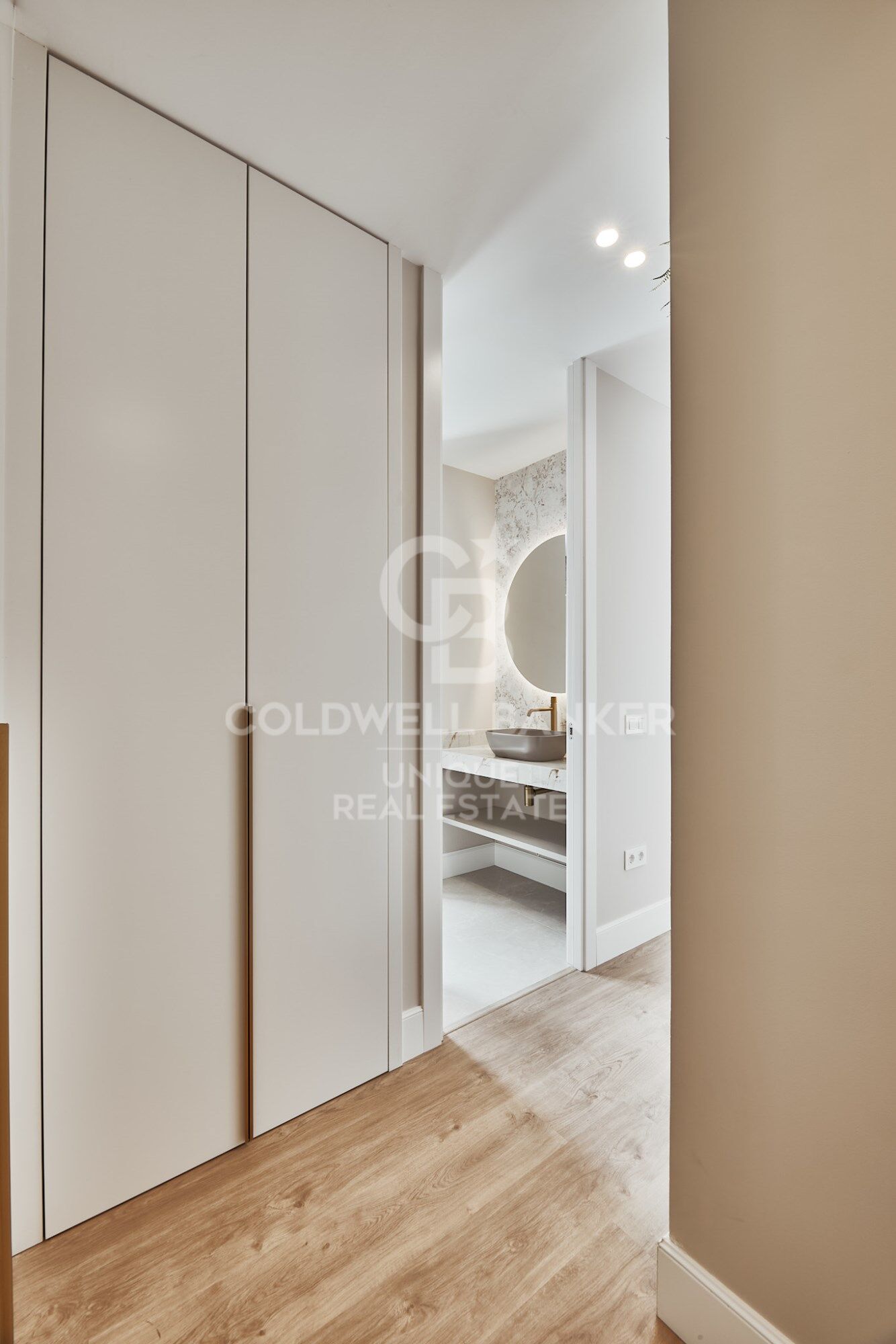 Flat 3 Bedrooms Sale Madrid