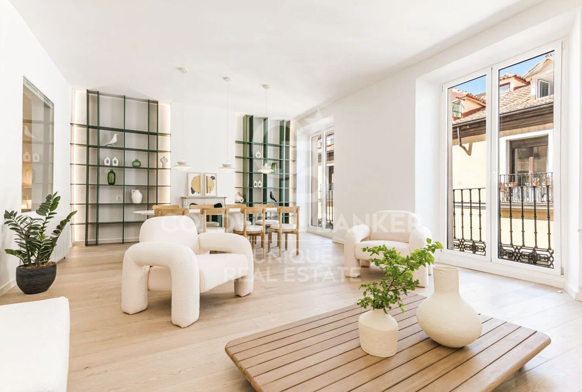 Exterior renovated apartment in the Las Letras district, Madrid
