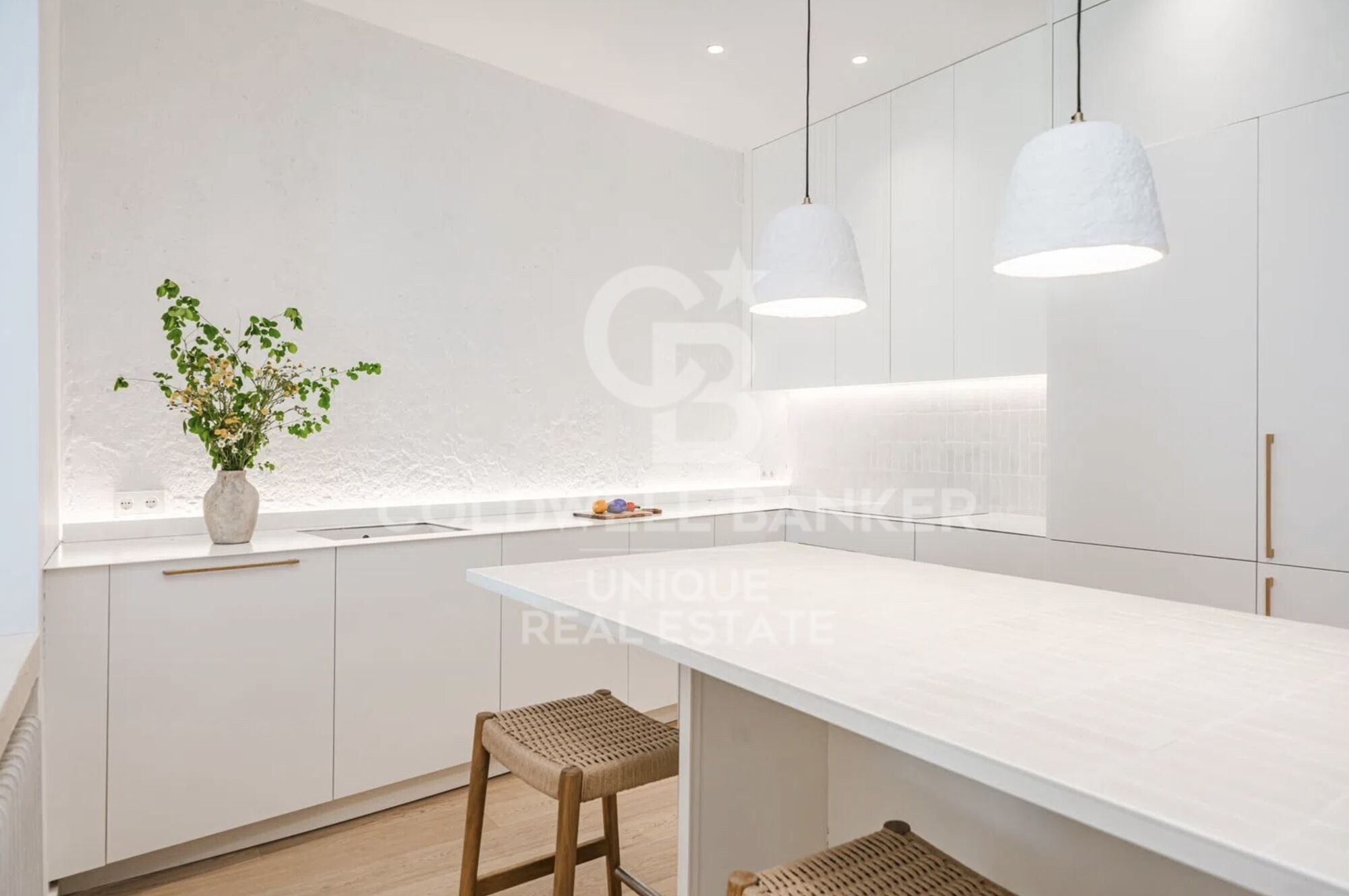 Exterior renovated apartment in the Las Letras district, Madrid