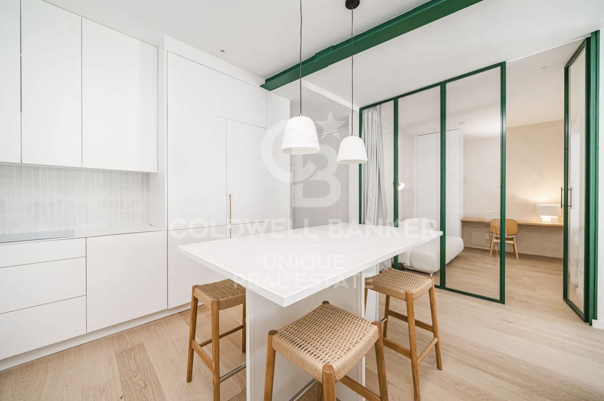Exterior renovated apartment in the Las Letras district, Madrid