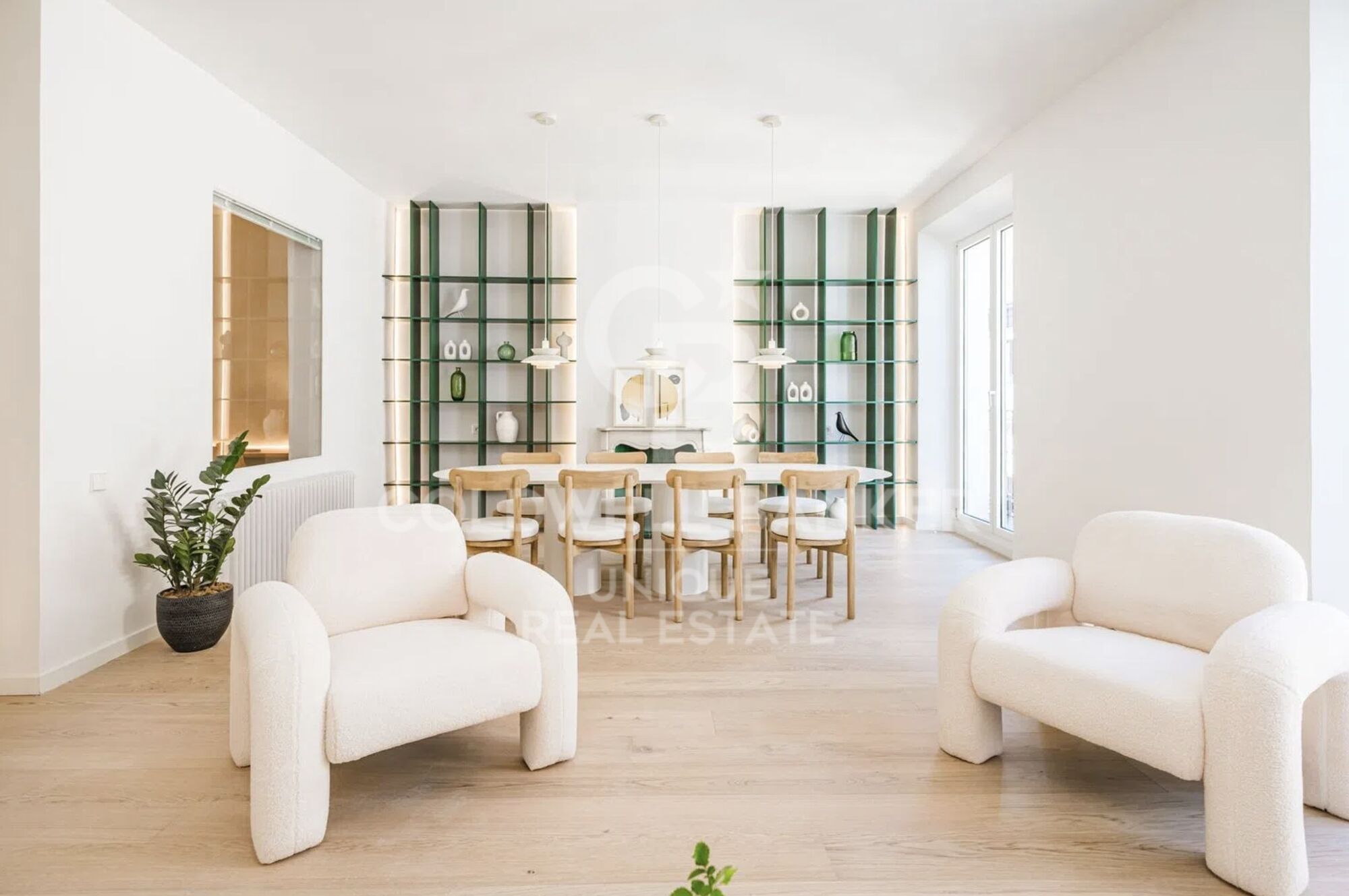 Exterior renovated apartment in the Las Letras district, Madrid