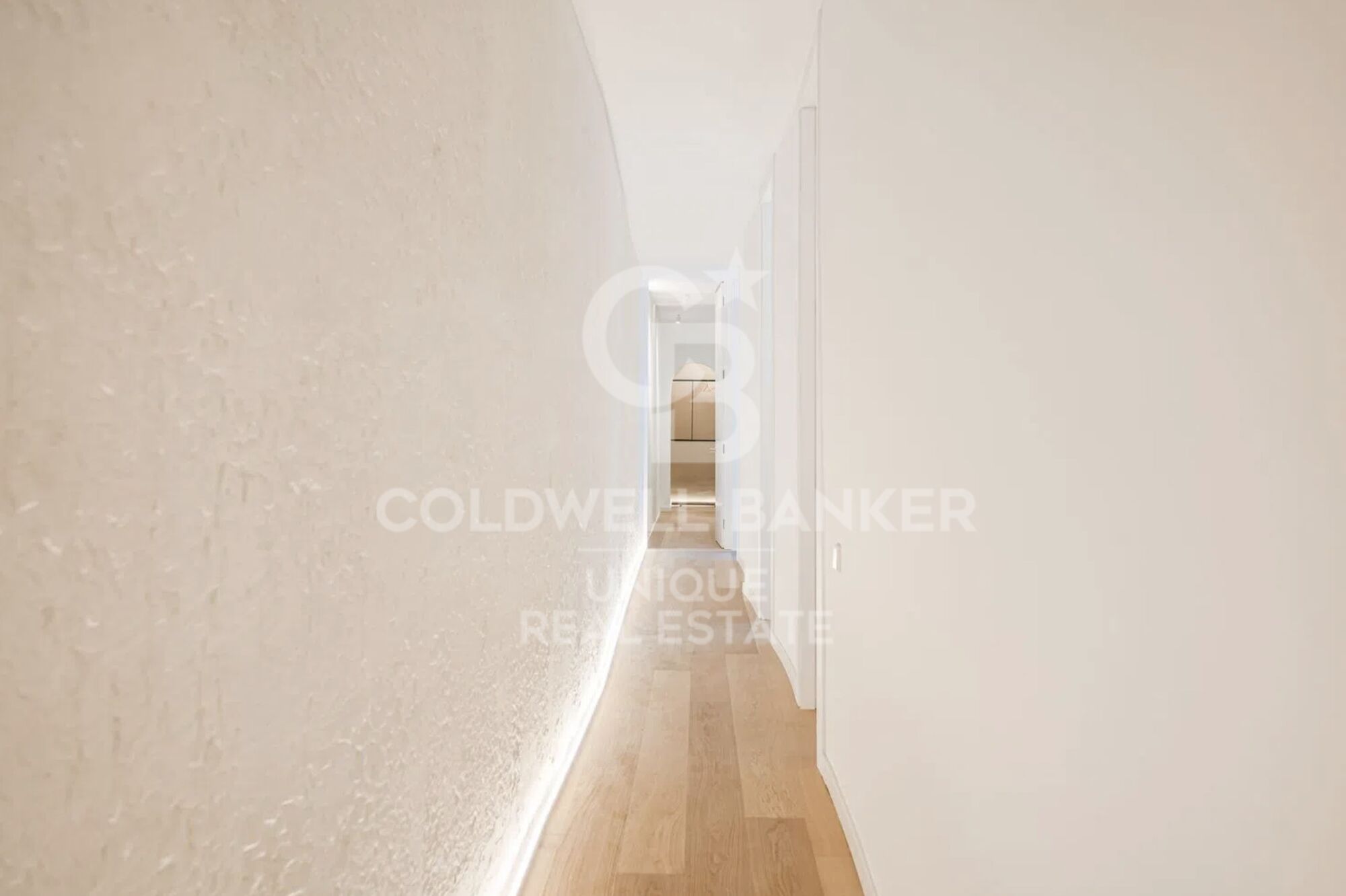 Exterior renovated apartment in the Las Letras district, Madrid