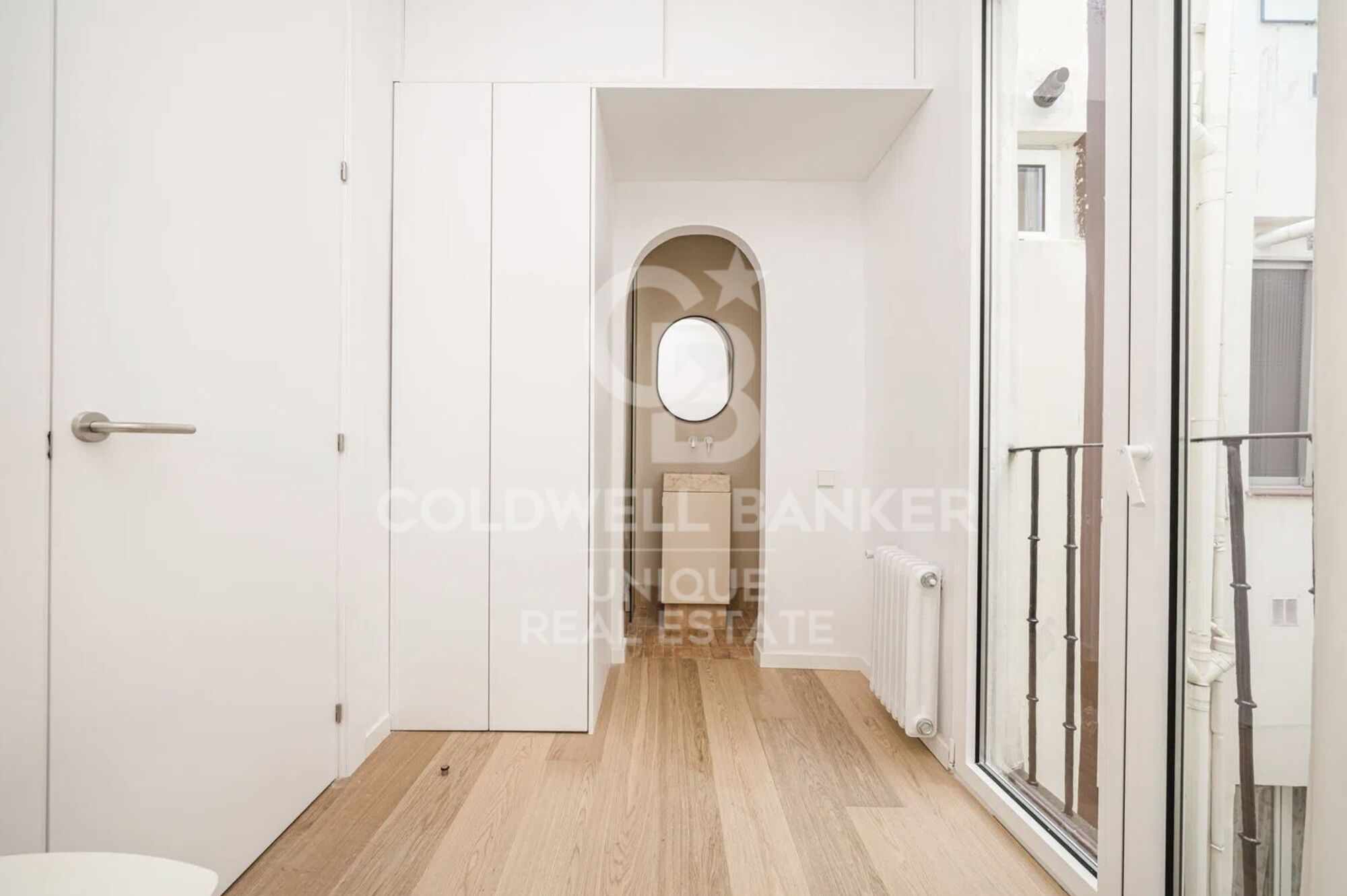 Exterior renovated apartment in the Las Letras district, Madrid