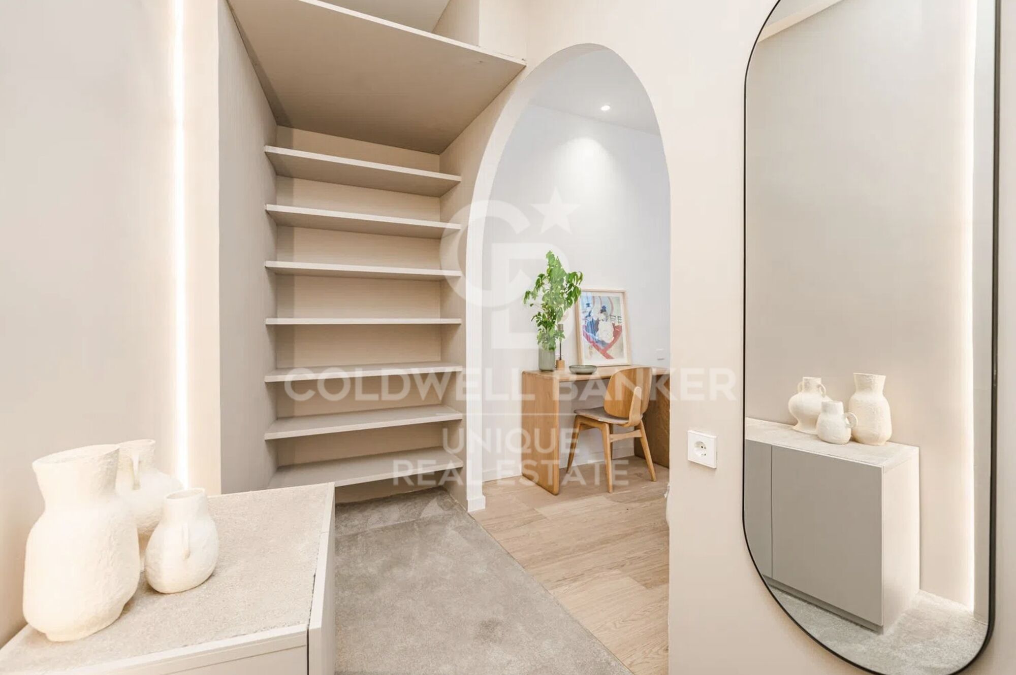Exterior renovated apartment in the Las Letras district, Madrid