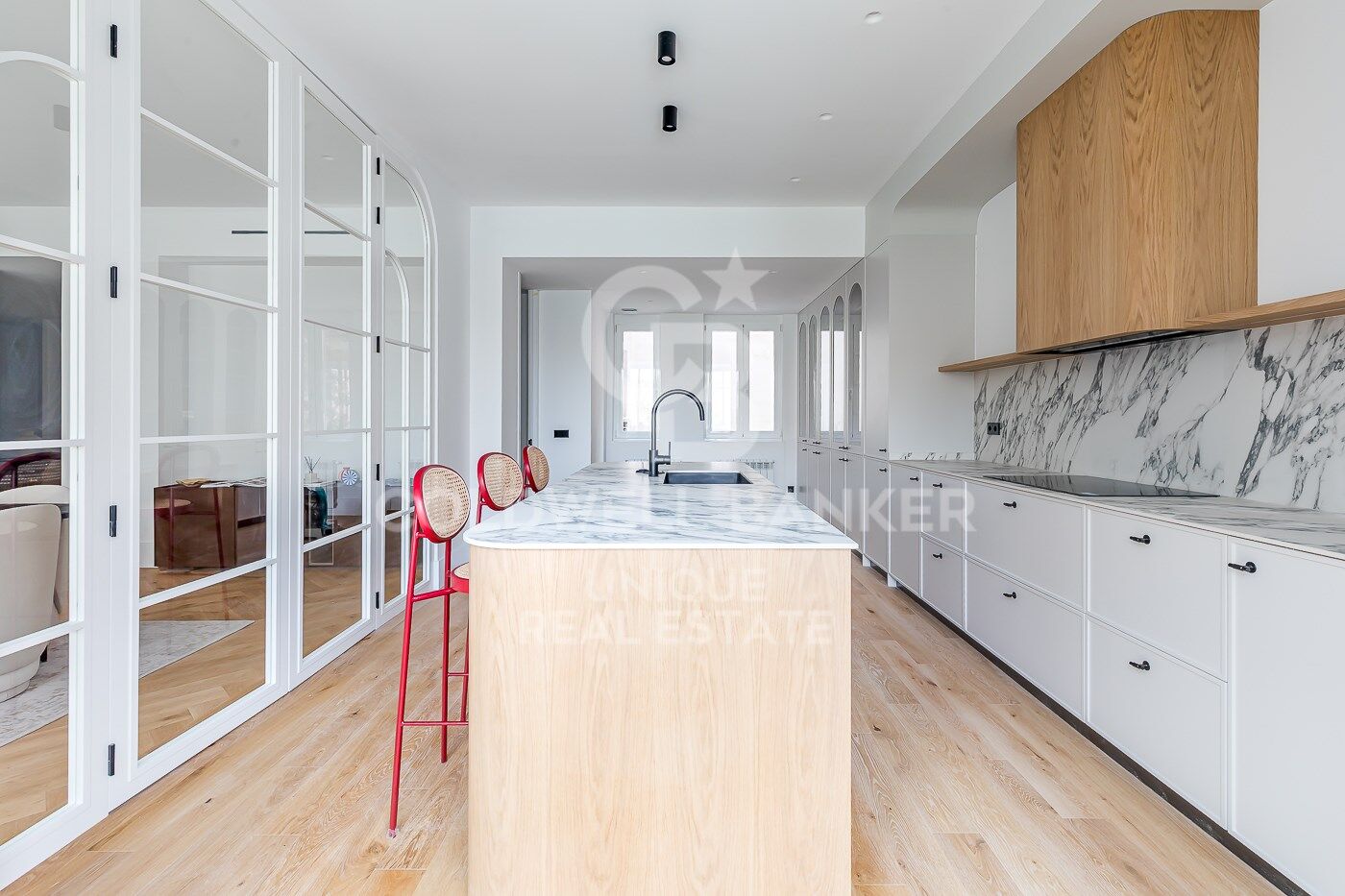 Renovated exterior flat with terrace, garage and storage room in Lista, Madrid