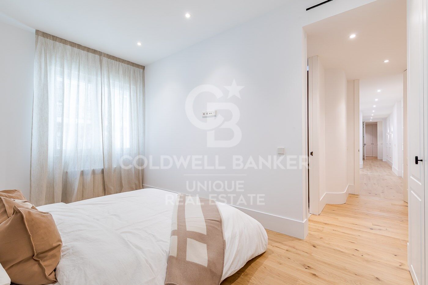 Renovated exterior flat with terrace, garage and storage room in Lista, Madrid