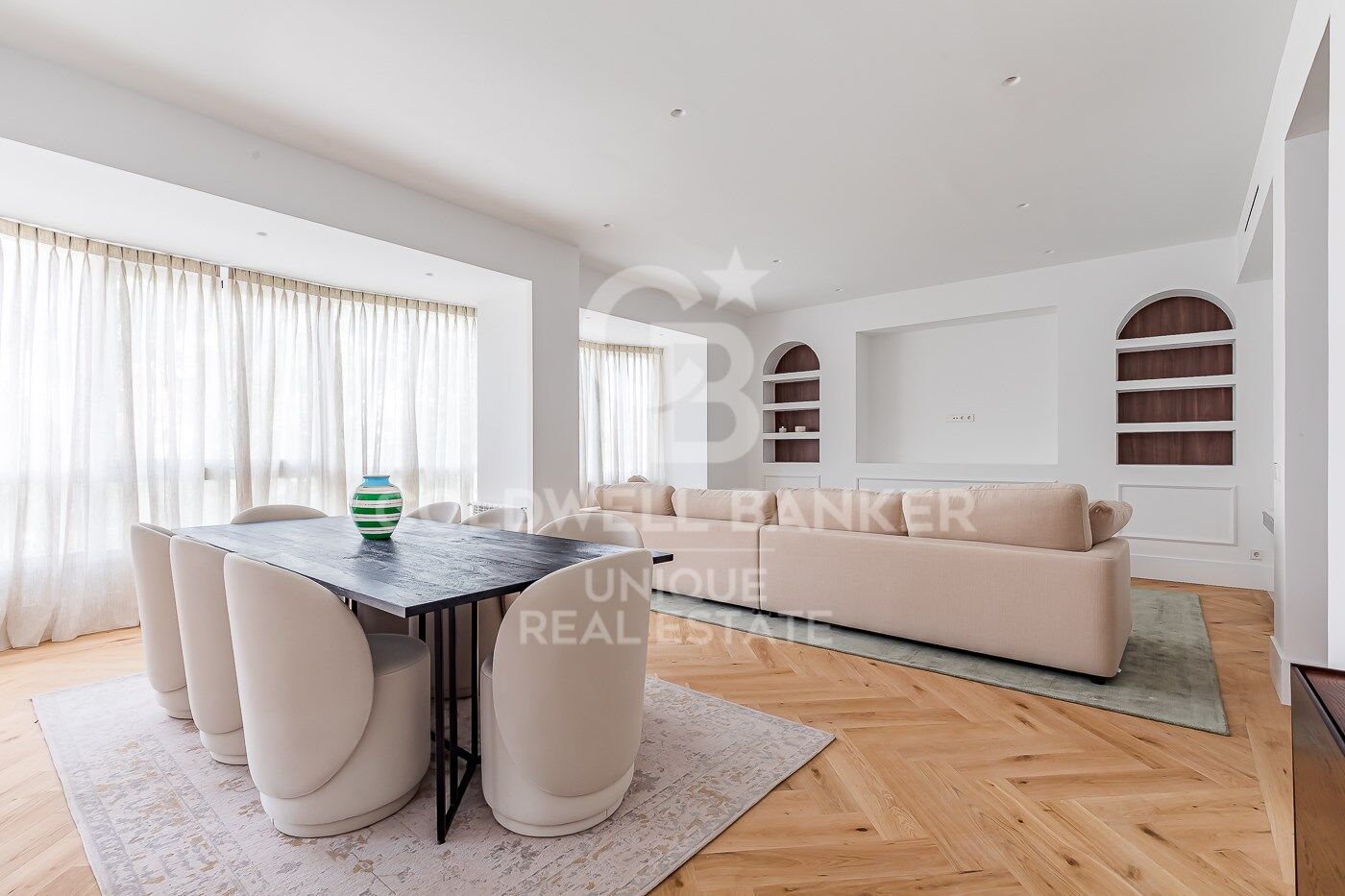 Renovated exterior flat with terrace, garage and storage room in Lista, Madrid