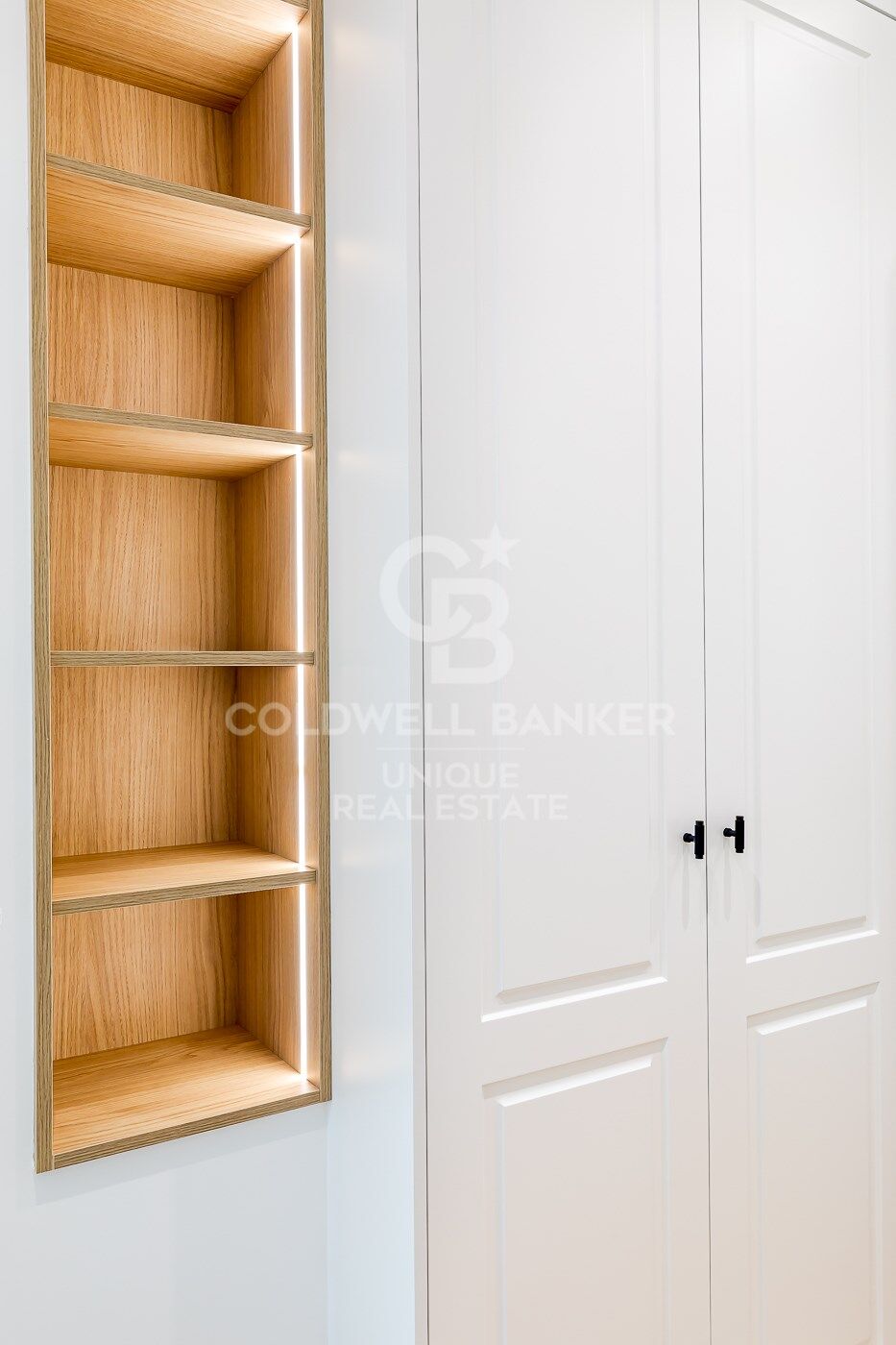 Renovated exterior flat with terrace, garage and storage room in Lista, Madrid