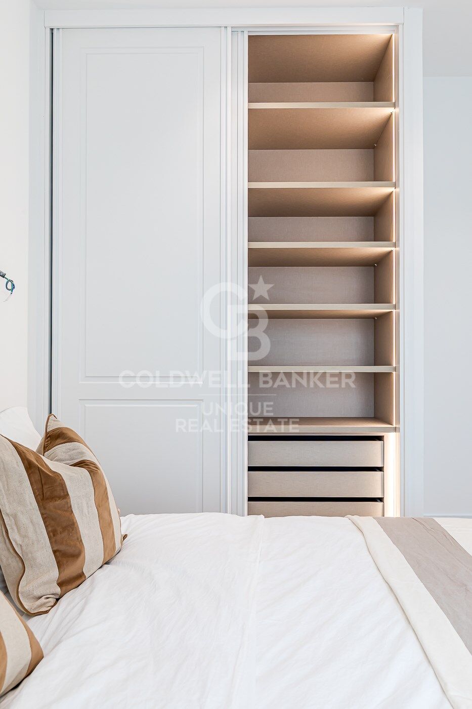 Renovated exterior flat with terrace, garage and storage room in Lista, Madrid