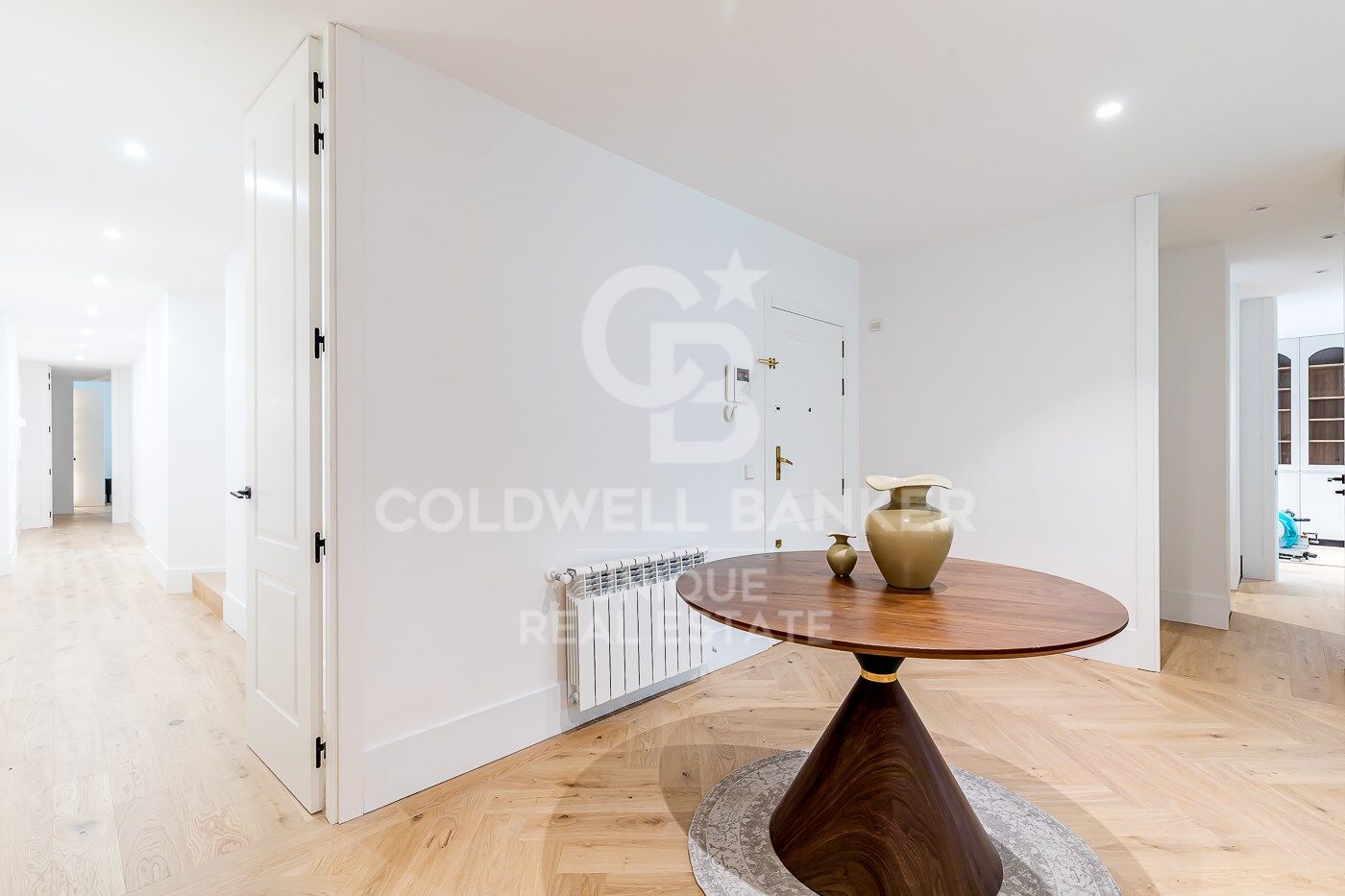 Renovated exterior flat with terrace, garage and storage room in Lista, Madrid