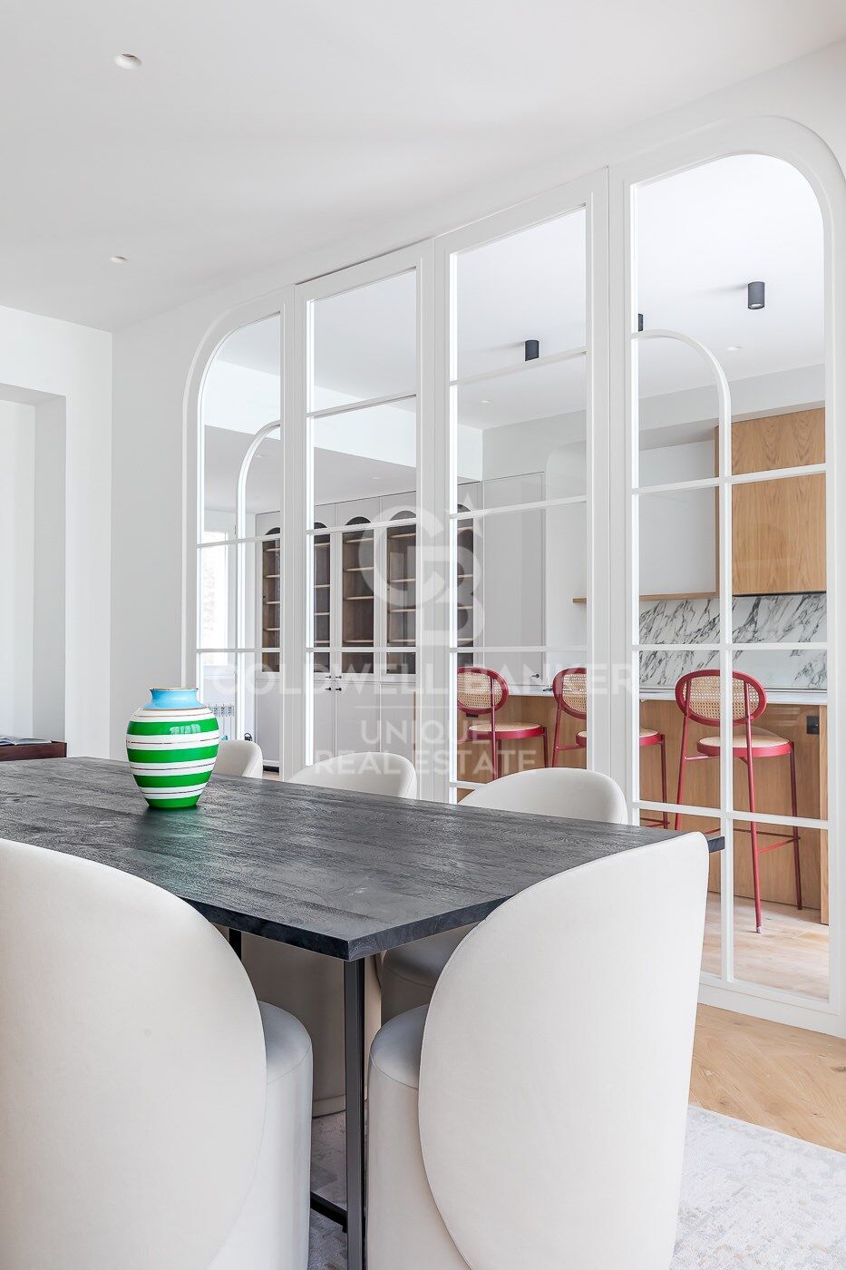 Renovated exterior flat with terrace, garage and storage room in Lista, Madrid