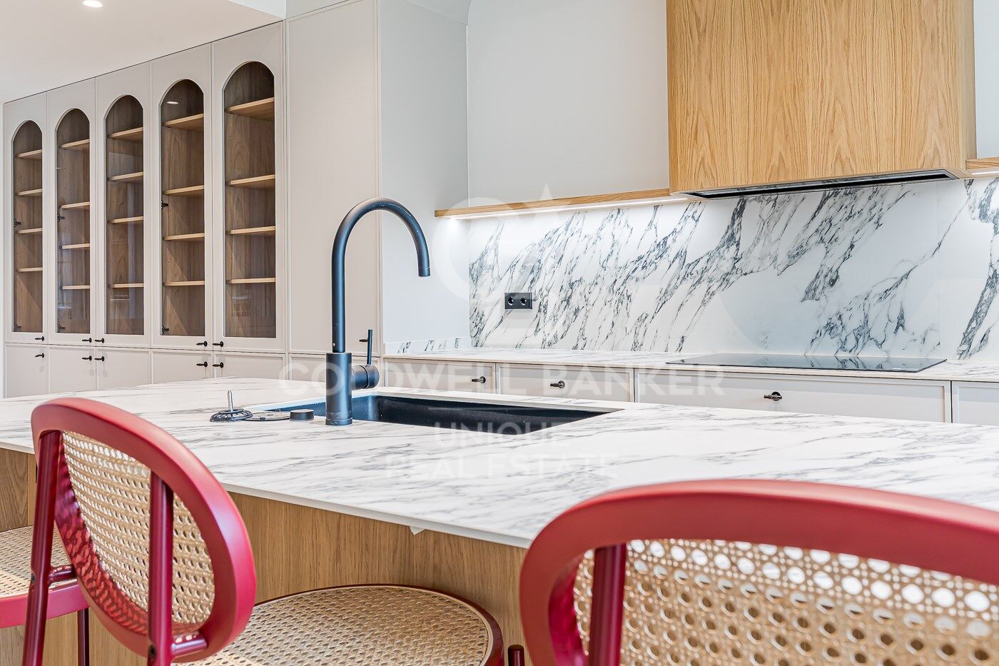 Renovated exterior flat with terrace, garage and storage room in Lista, Madrid